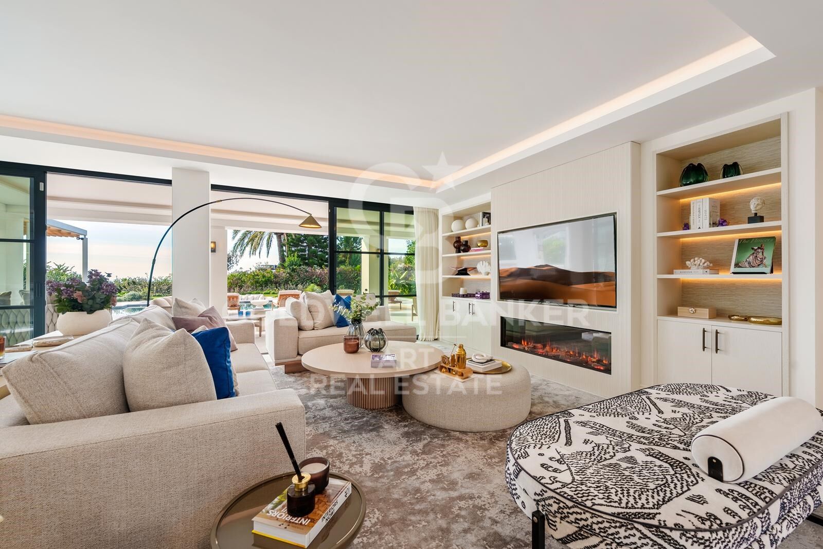 Villa in Benahavis, Malaga, Spain 5 bedrooms,  No. 157160