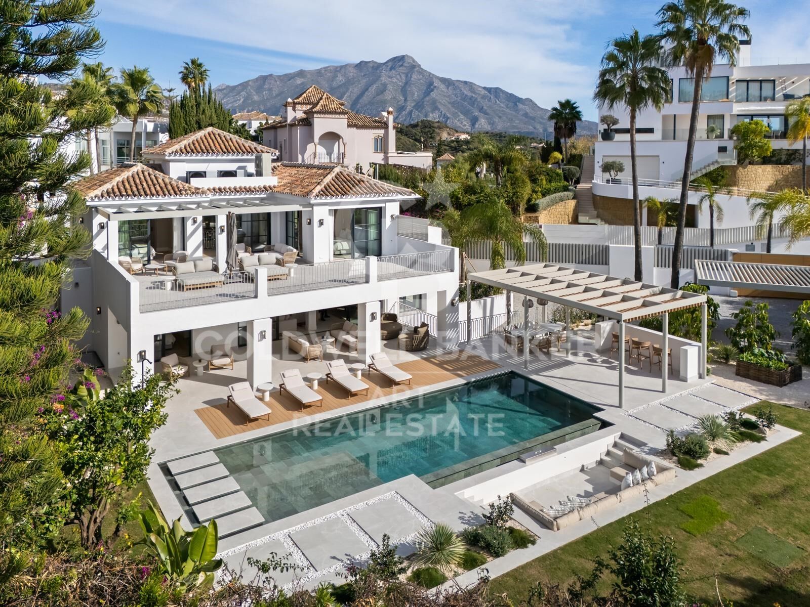 Villa in Benahavis, Malaga, Spain 5 bedrooms,  No. 157160