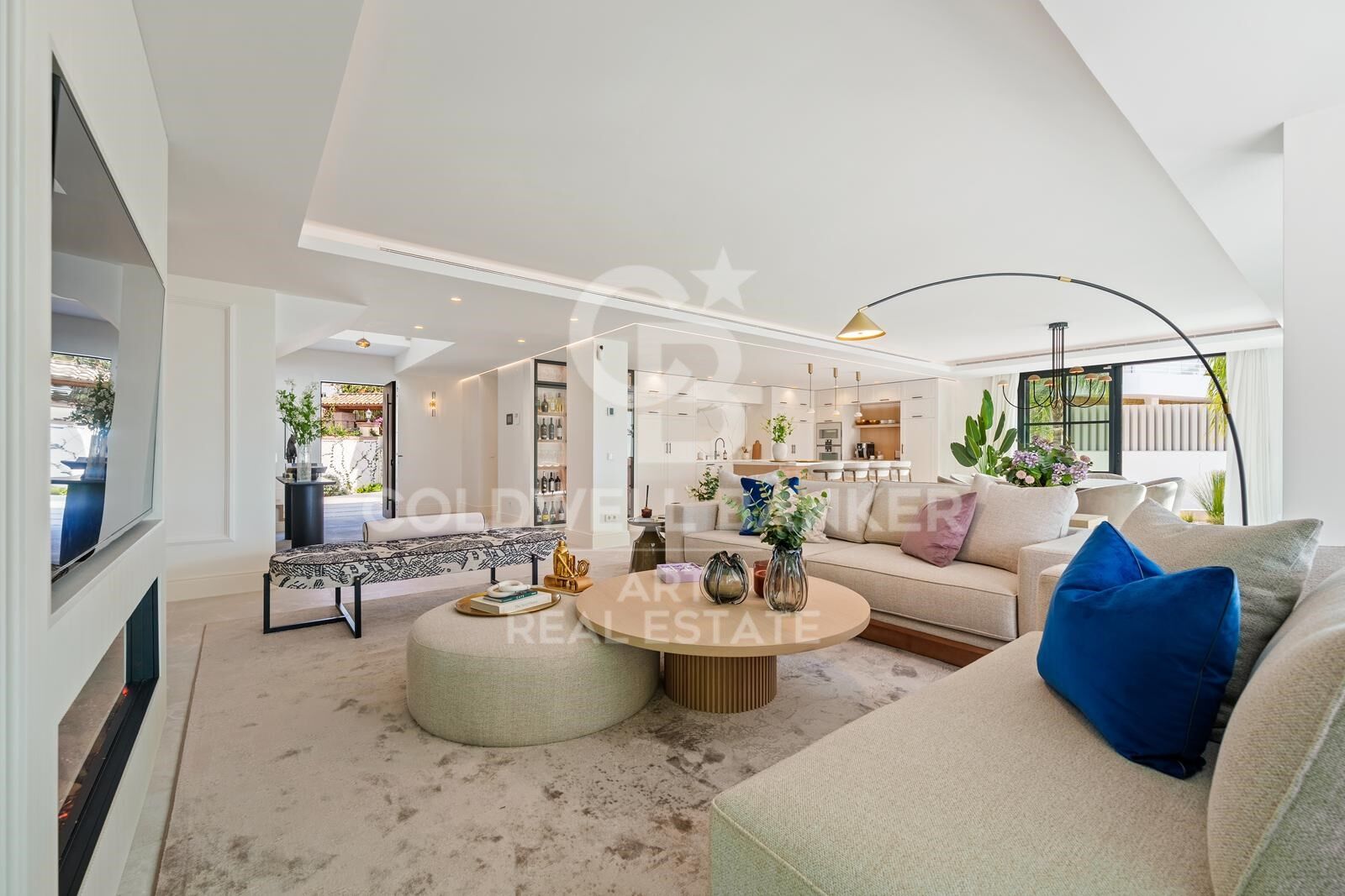 Villa in Benahavis, Malaga, Spain 5 bedrooms,  No. 157160