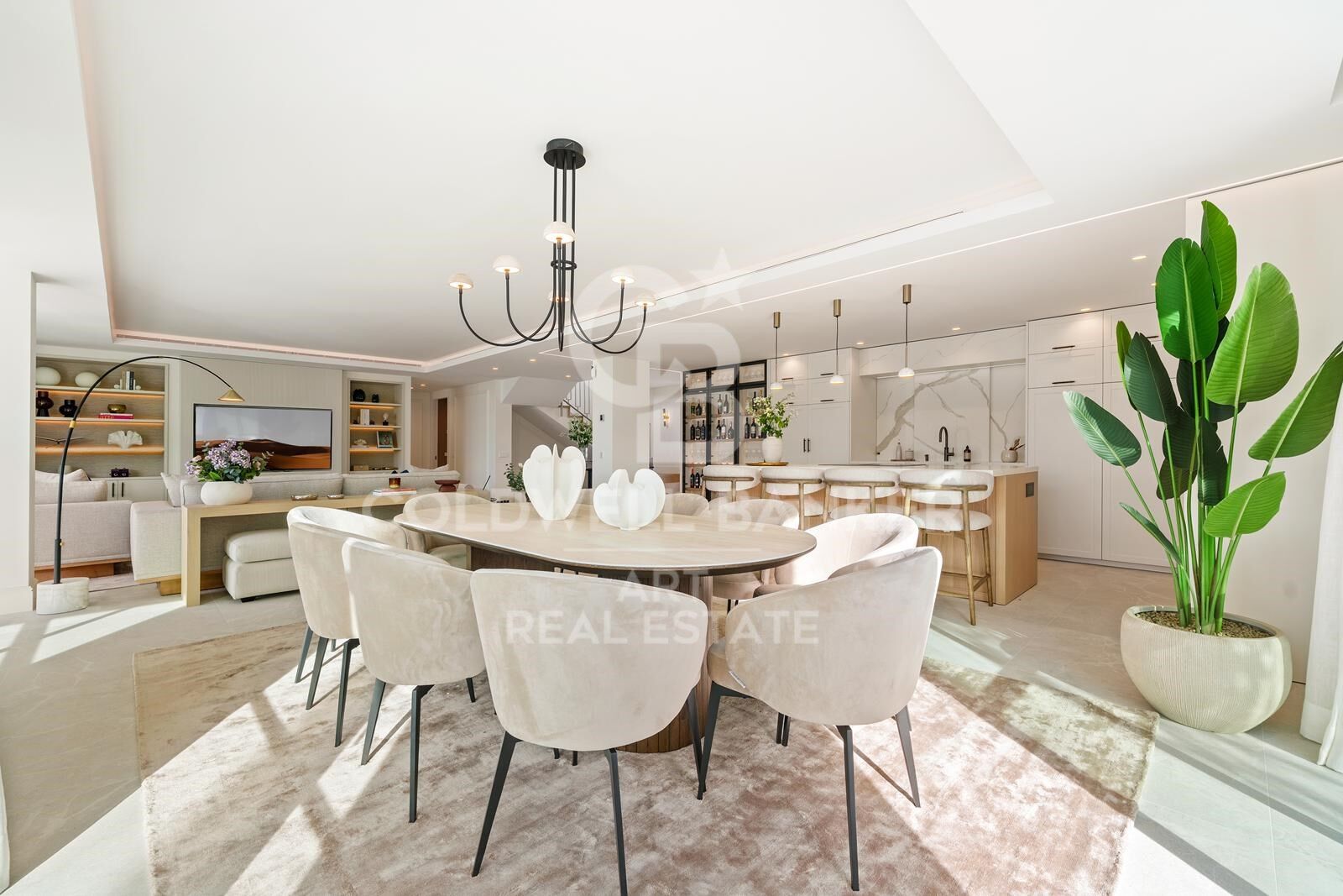 Villa in Benahavis, Malaga, Spain 5 bedrooms,  No. 157160