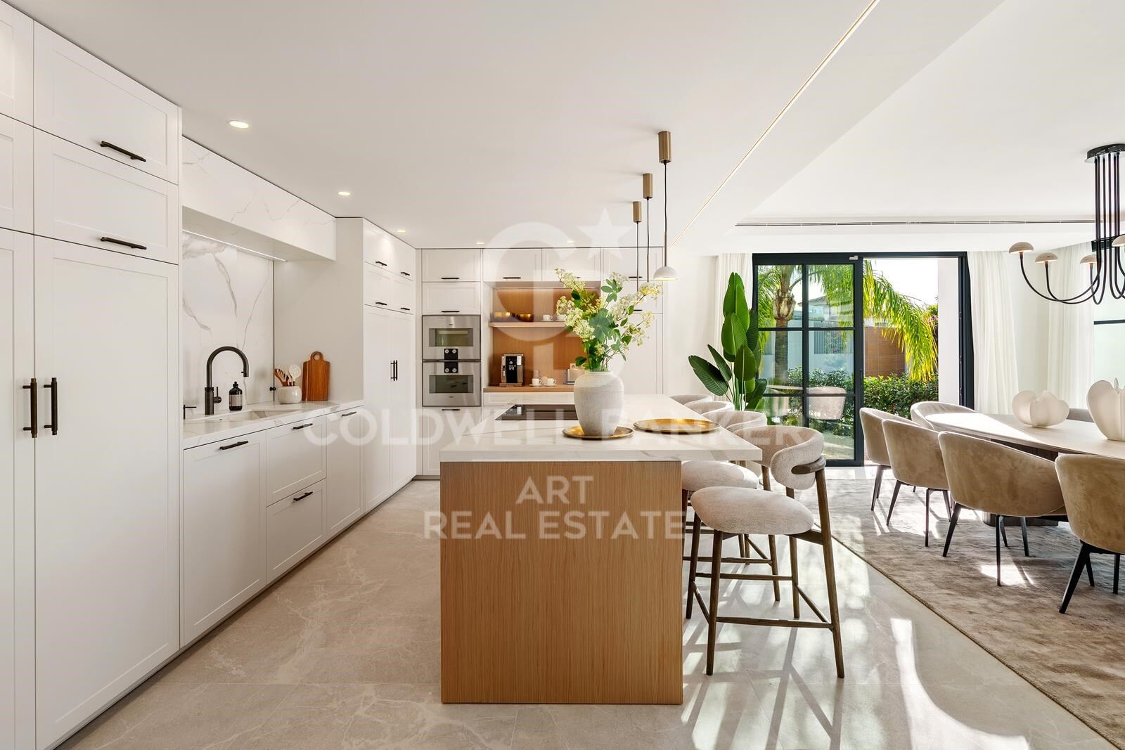 Villa in Benahavis, Malaga, Spain 5 bedrooms,  No. 157160