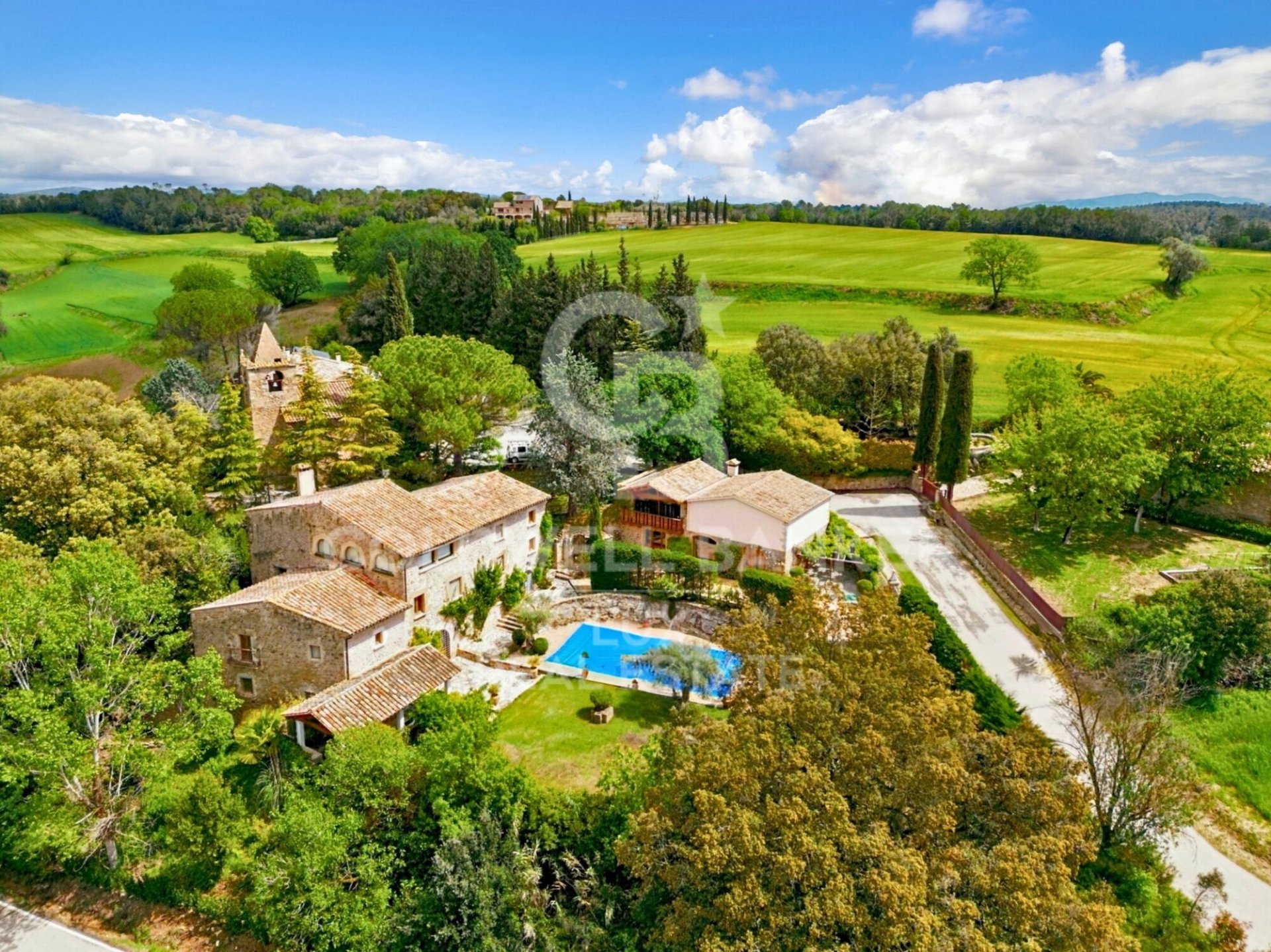 House in Girona, Spain 6 bedrooms, 876 sq.m. No. 160163