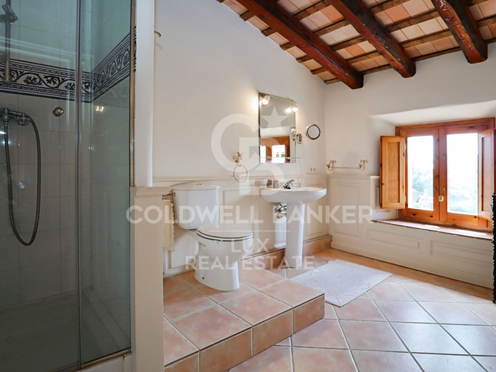 House in Girona, Spain 6 bedrooms, 876 sq.m. No. 160163
