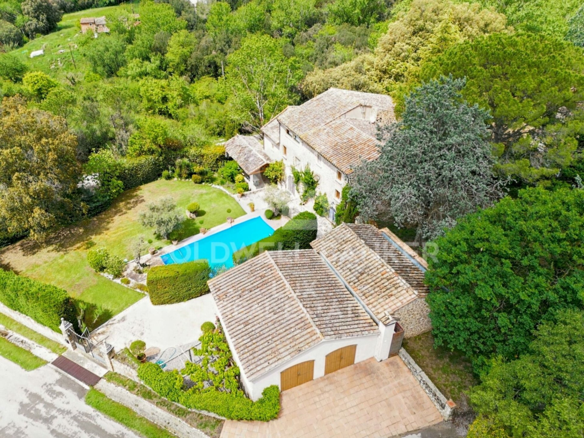 House in Girona, Spain 6 bedrooms, 876 sq.m. No. 160163