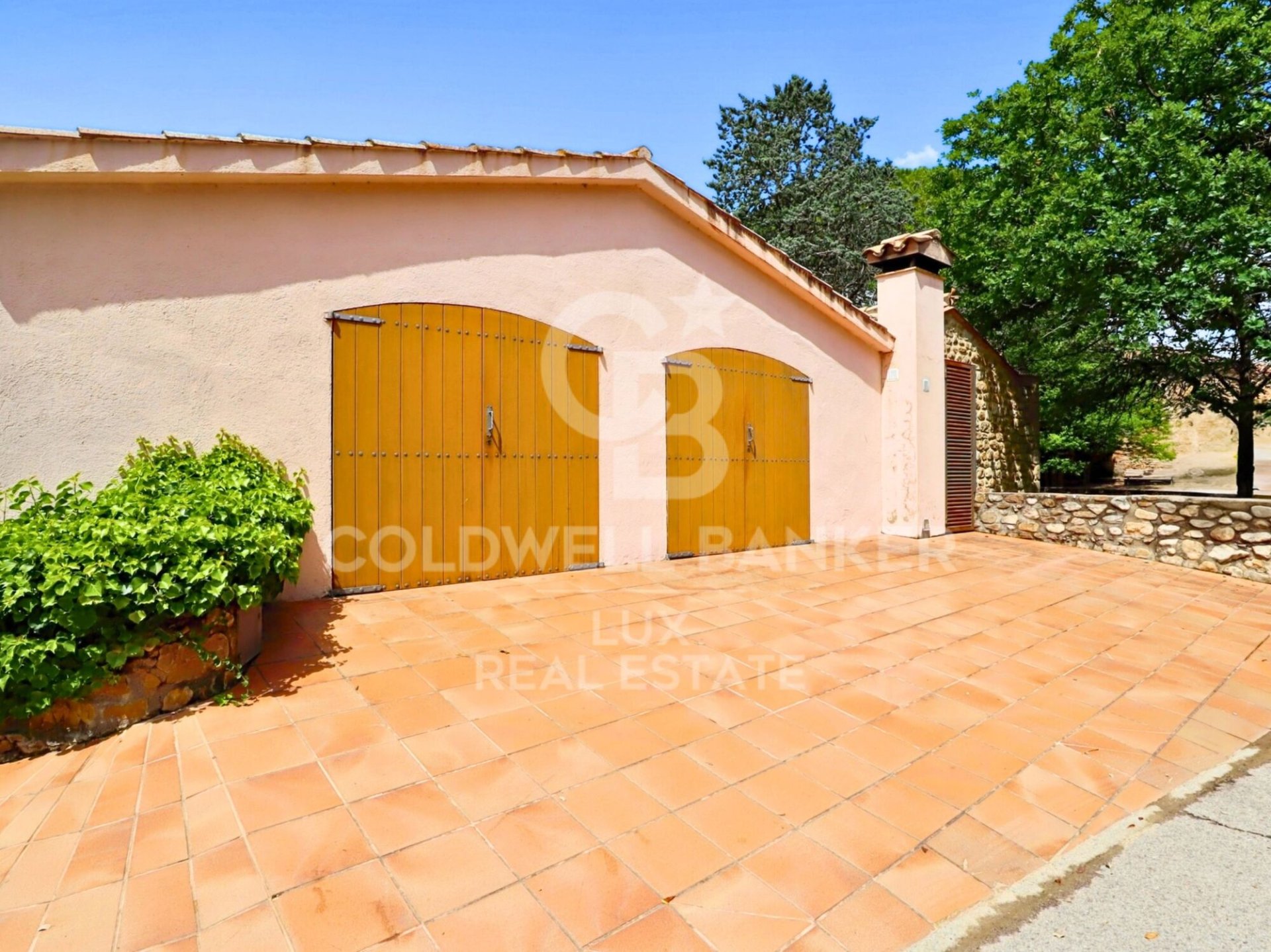 House in Girona, Spain 6 bedrooms, 876 sq.m. No. 160163