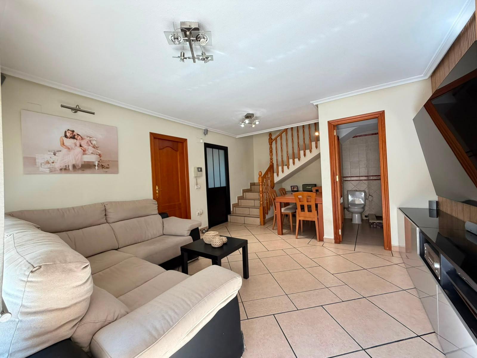 House à Torrevieja, Alicante, Espagne 3 chambres, 70 m2 No. 181868