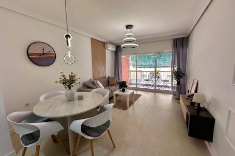 Apartment in Torrevieja, Alicante, Spain 2 bedrooms, 65 sq.m. No. 181870