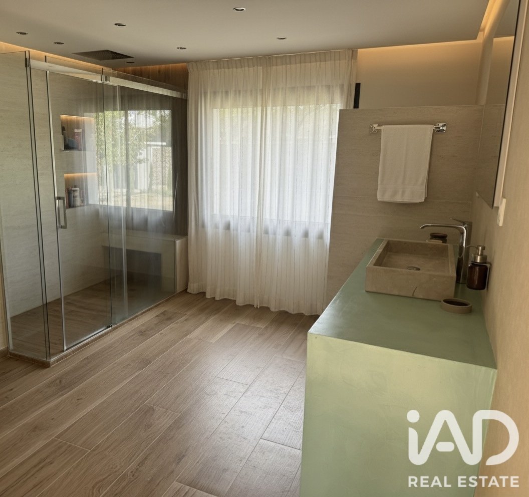 Сasa en Valdemorillo, Madrid, España 6 dormitorios, 586 m2 No. 187672