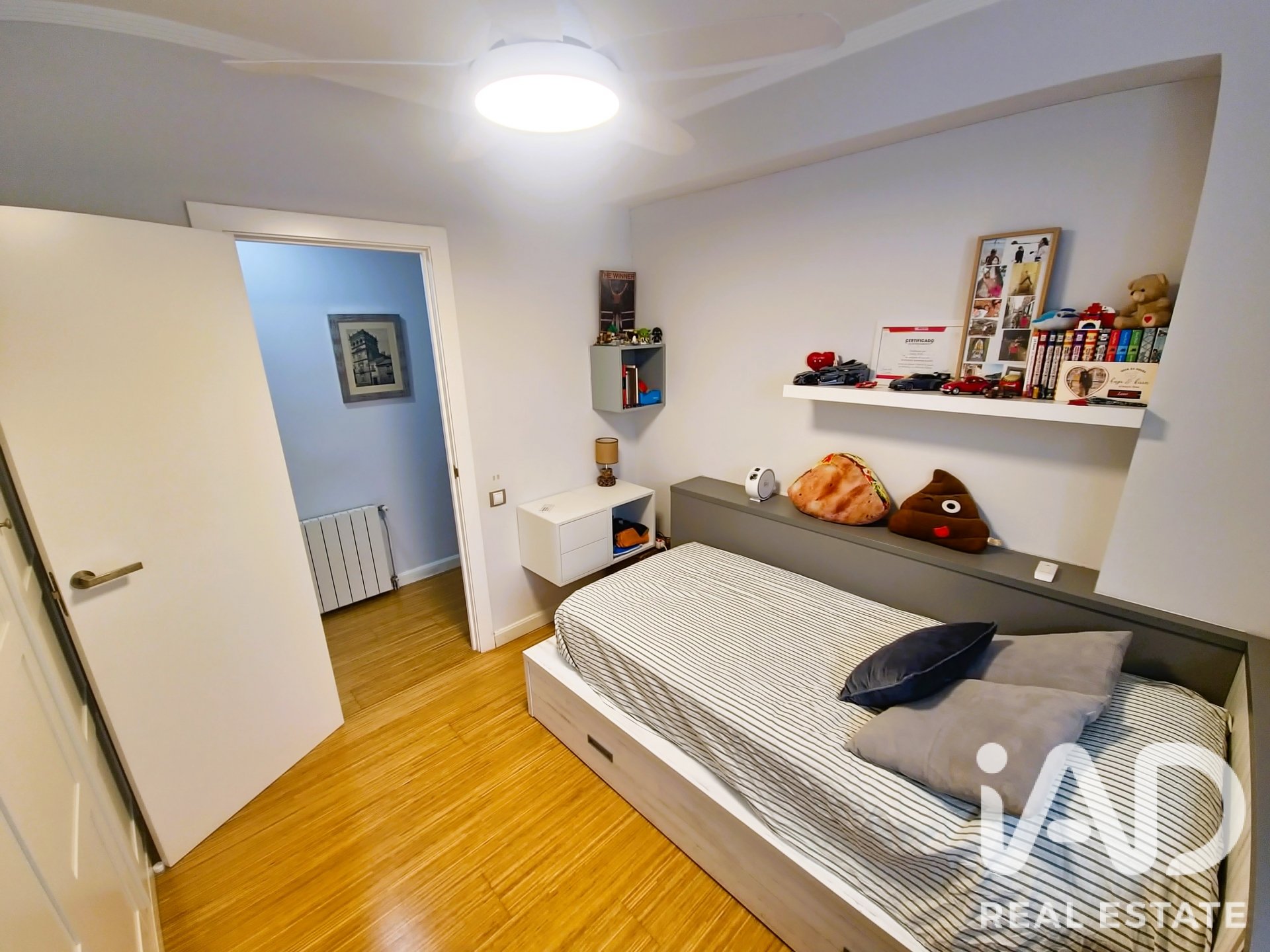 Apartment in Alicante, Spain 3 bedrooms, 140 sq.m. No. 187769