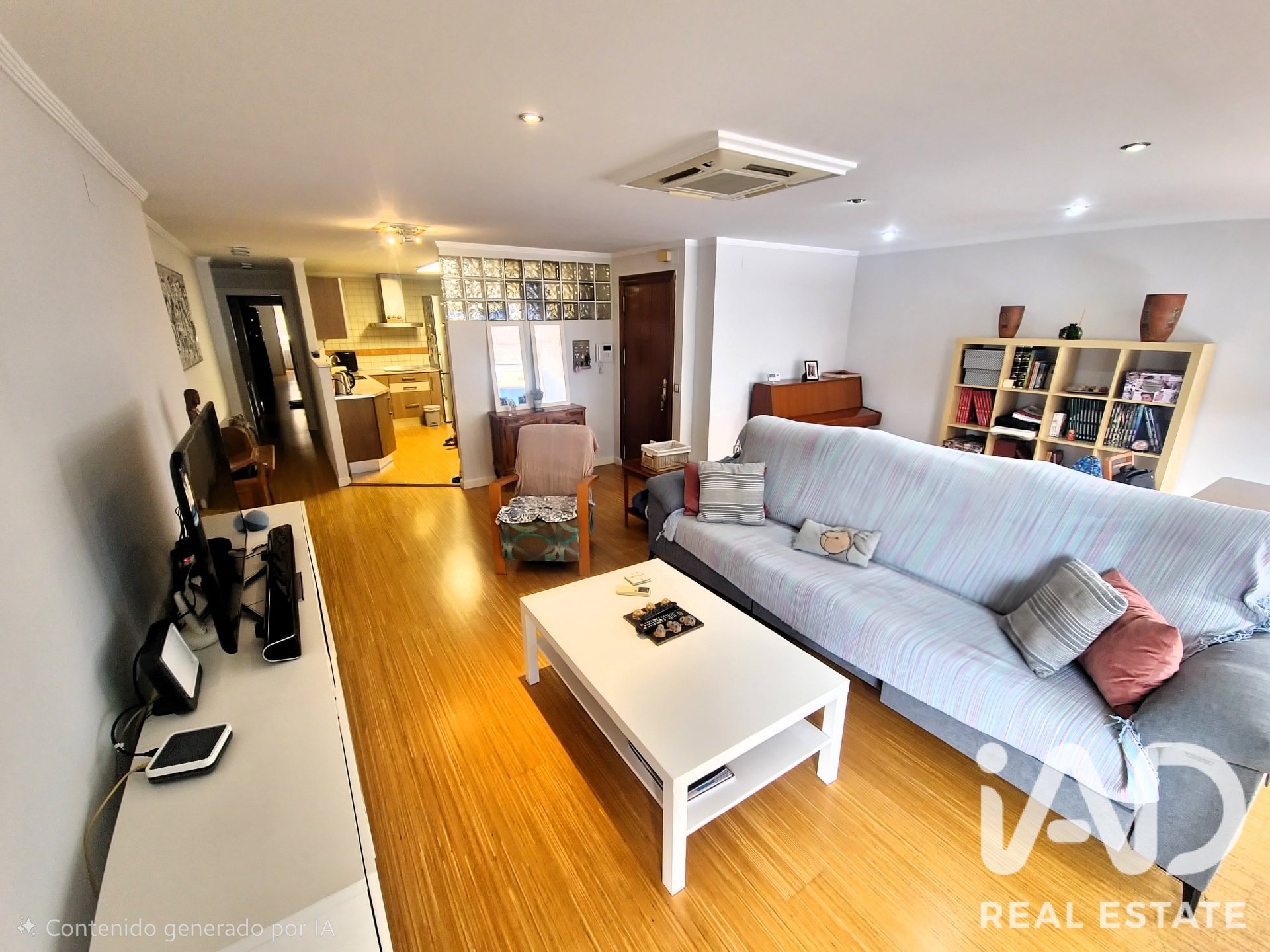 Apartment in Alicante, Spain 3 bedrooms, 140 sq.m. No. 187769