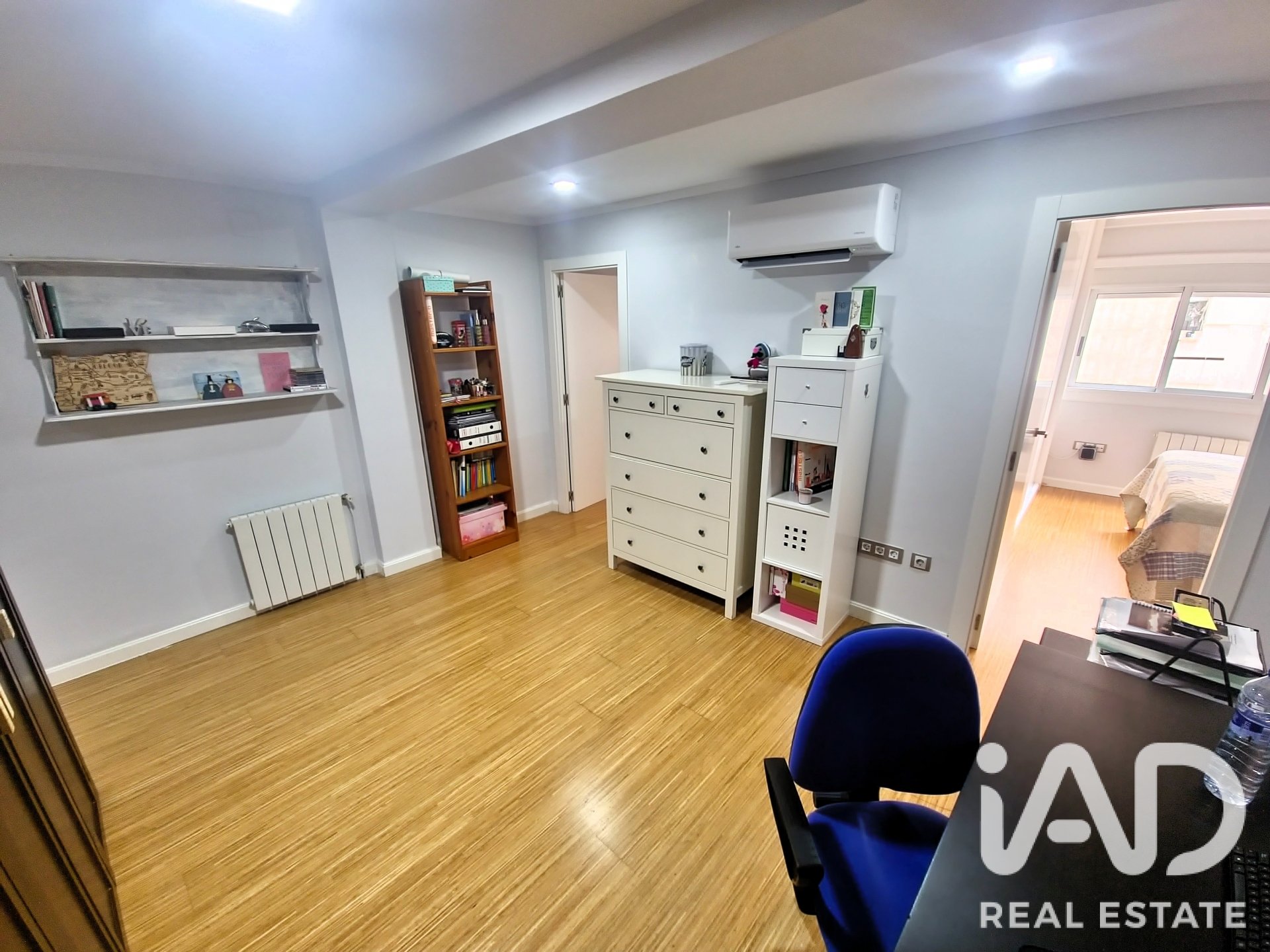 Apartment in Alicante, Spain 3 bedrooms, 140 sq.m. No. 187769