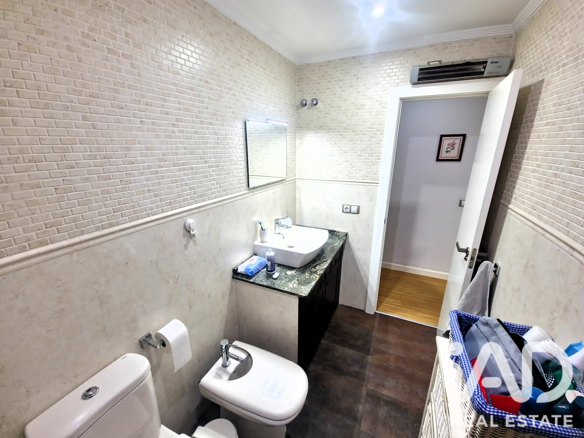 Apartment in Alicante, Spain 3 bedrooms, 140 sq.m. No. 187769