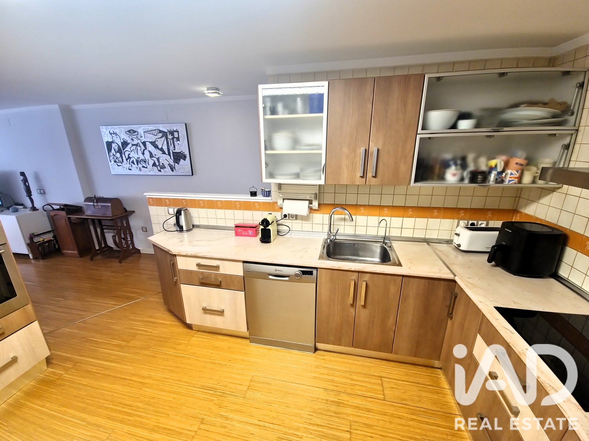 Apartment in Alicante, Spain 3 bedrooms, 140 sq.m. No. 187769
