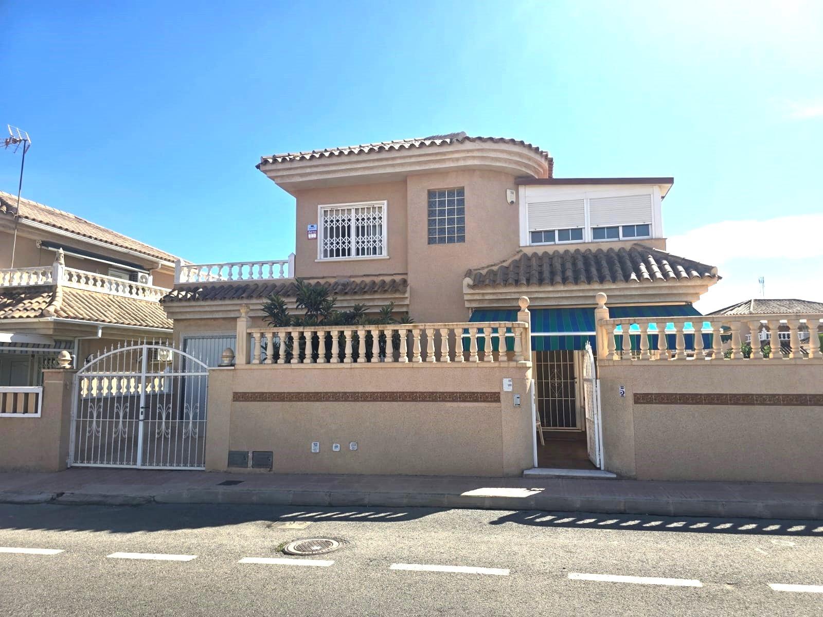 Villa in Los Balcones, Alicante, Spain 3 bedrooms, 98 sq.m. No. 196975