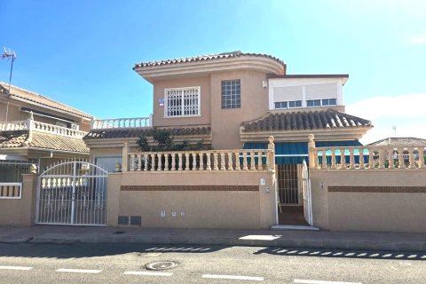 Villa a Los Balcones, Alicante, Spagna 3 camere da letto, 98 mq. N° 196975