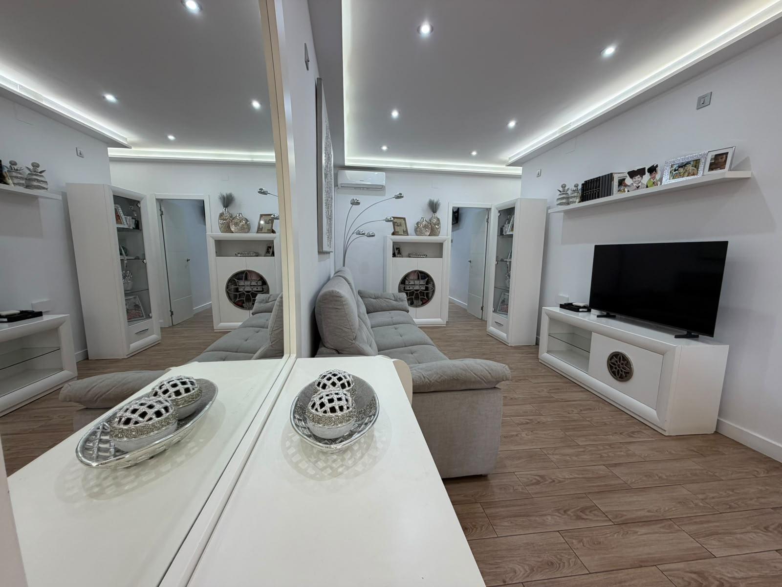 Kaupunkipientalo Torrevieja, Alicante, Espanja 2 makuuhuonetta, 80 m2 No. 196974