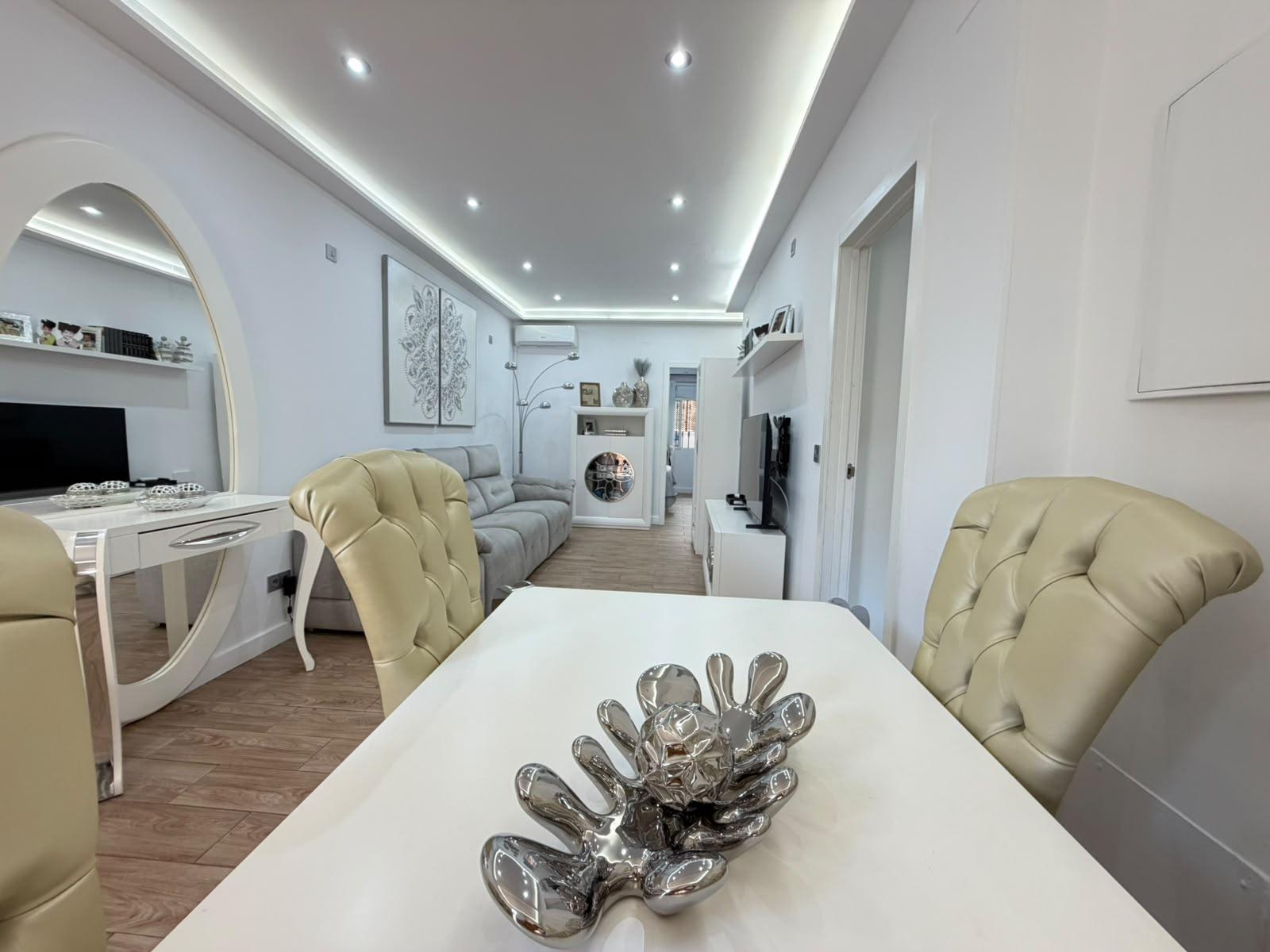 Kaupunkipientalo Torrevieja, Alicante, Espanja 2 makuuhuonetta, 80 m2 No. 196974