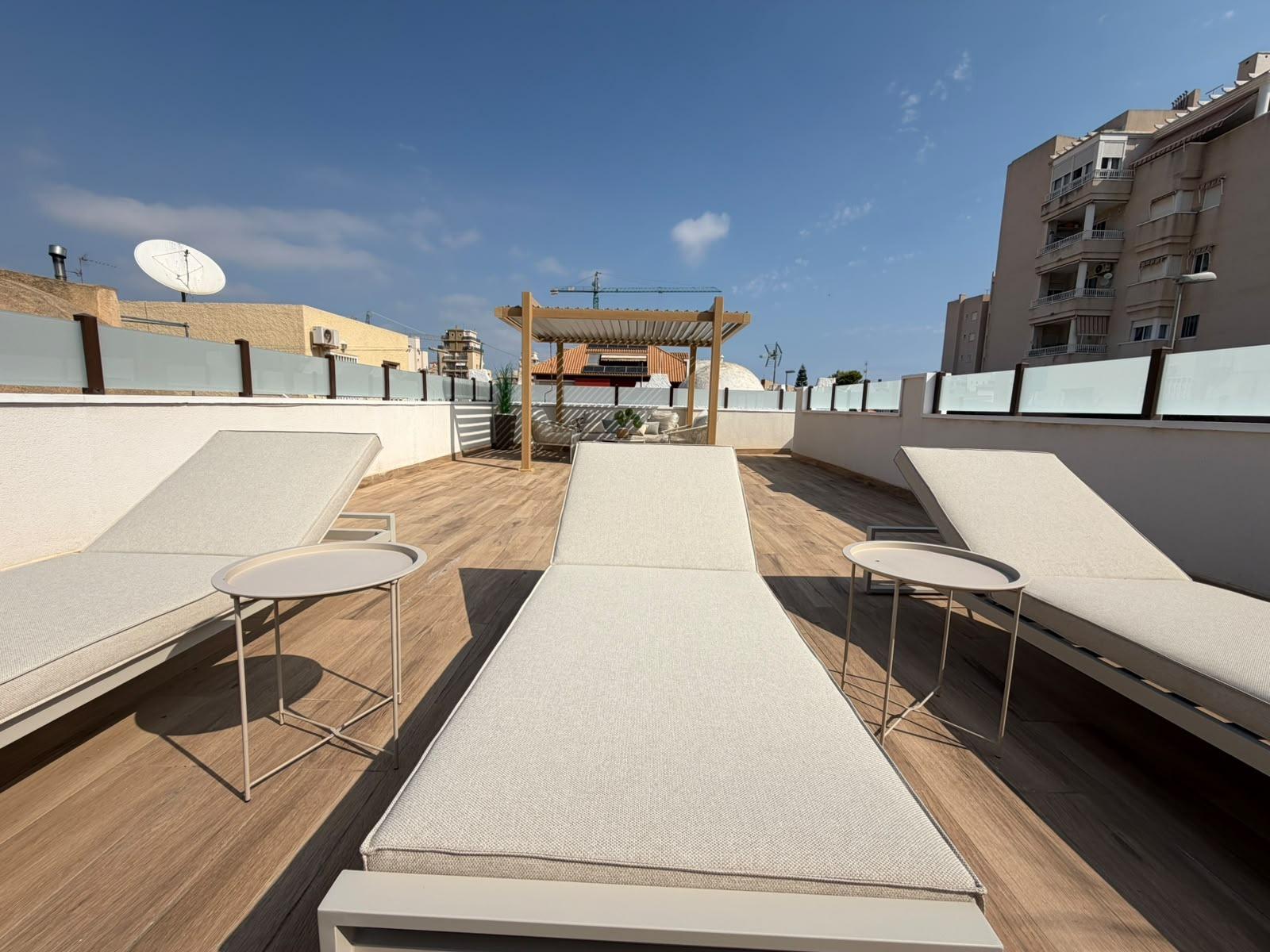 Kaupunkipientalo Torrevieja, Alicante, Espanja 2 makuuhuonetta, 80 m2 No. 196974