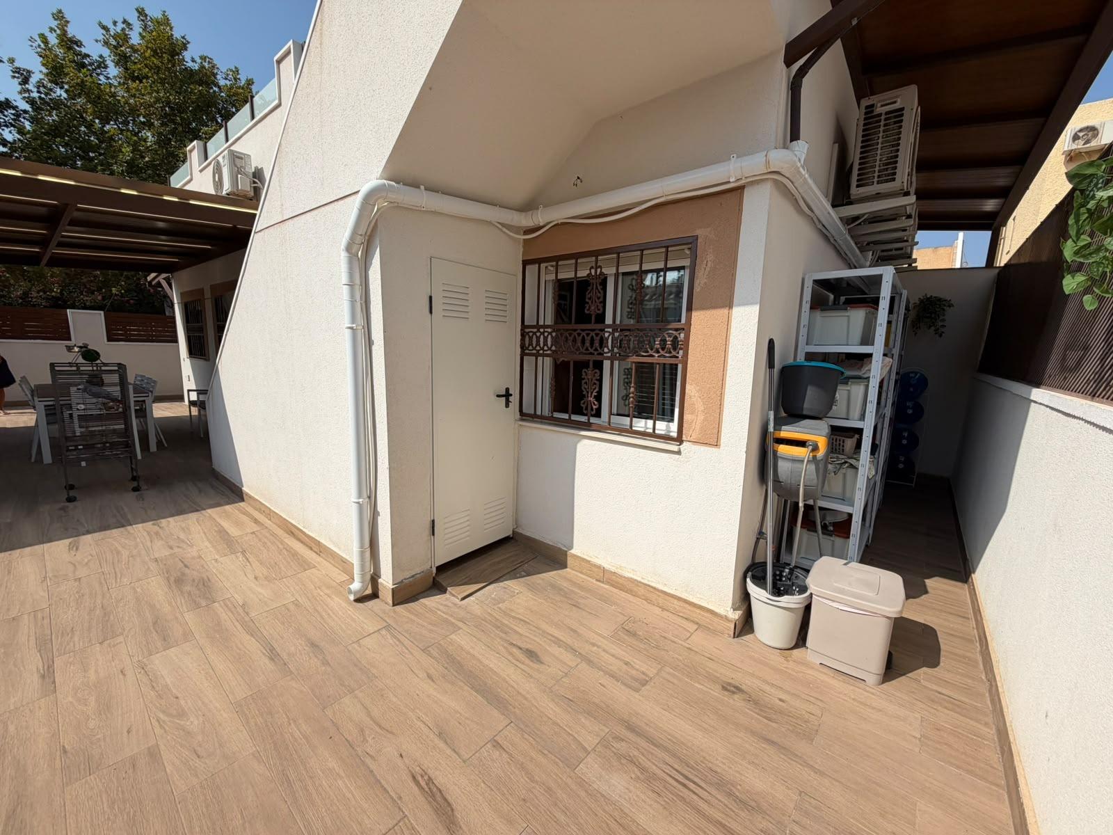 Kaupunkipientalo Torrevieja, Alicante, Espanja 2 makuuhuonetta, 80 m2 No. 196974
