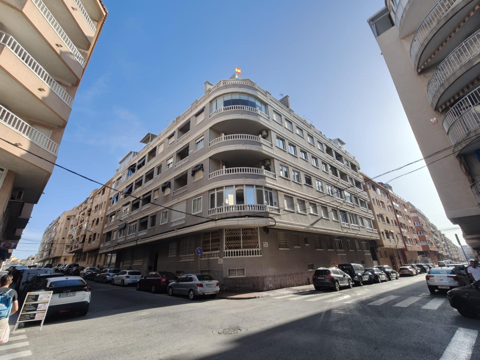 Appartamento a Torrevieja, Alicante, Spagna 2 camere da letto, 74 mq. N° 196976