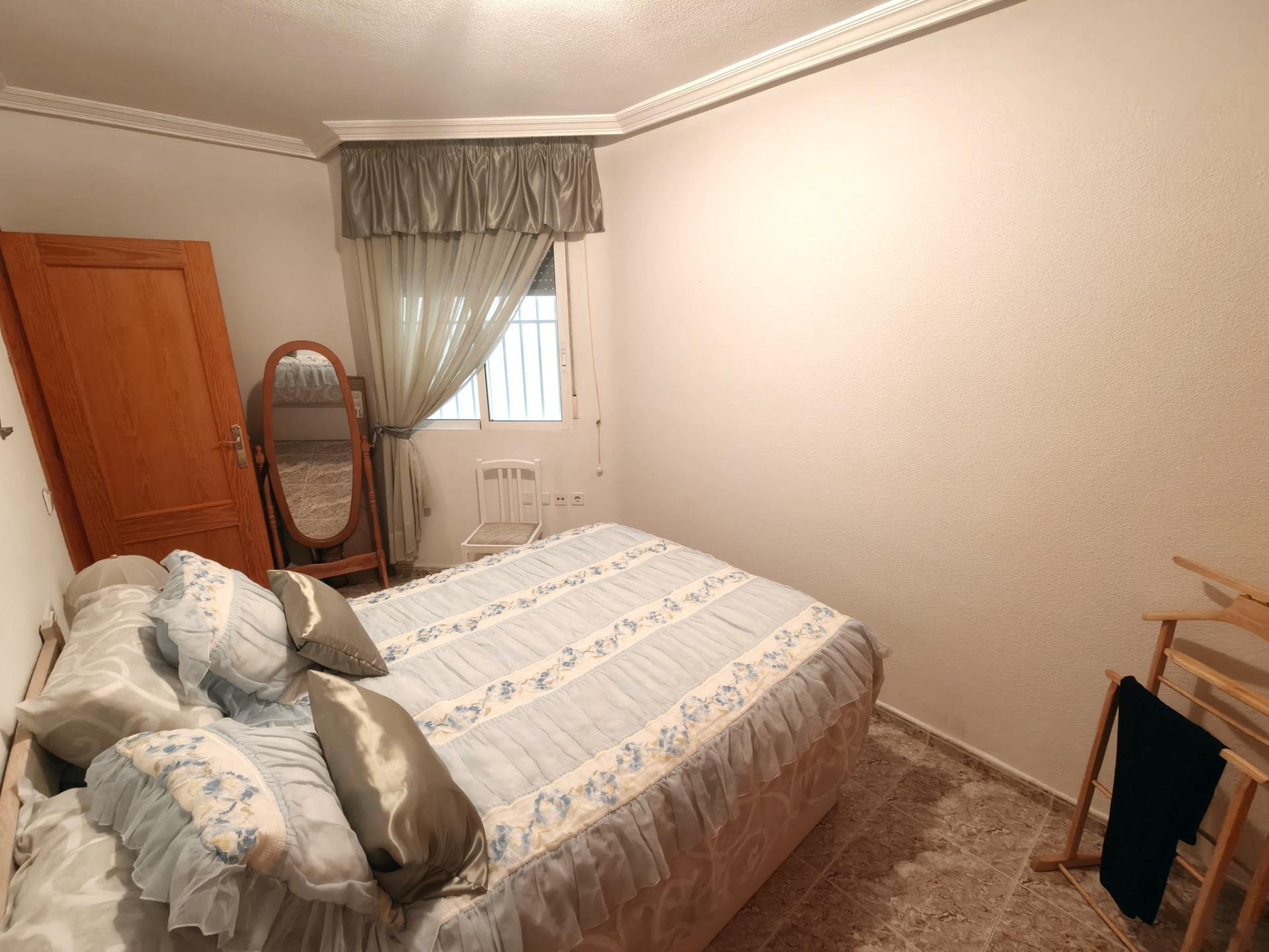 Appartamento a Torrevieja, Alicante, Spagna 2 camere da letto, 74 mq. N° 196976