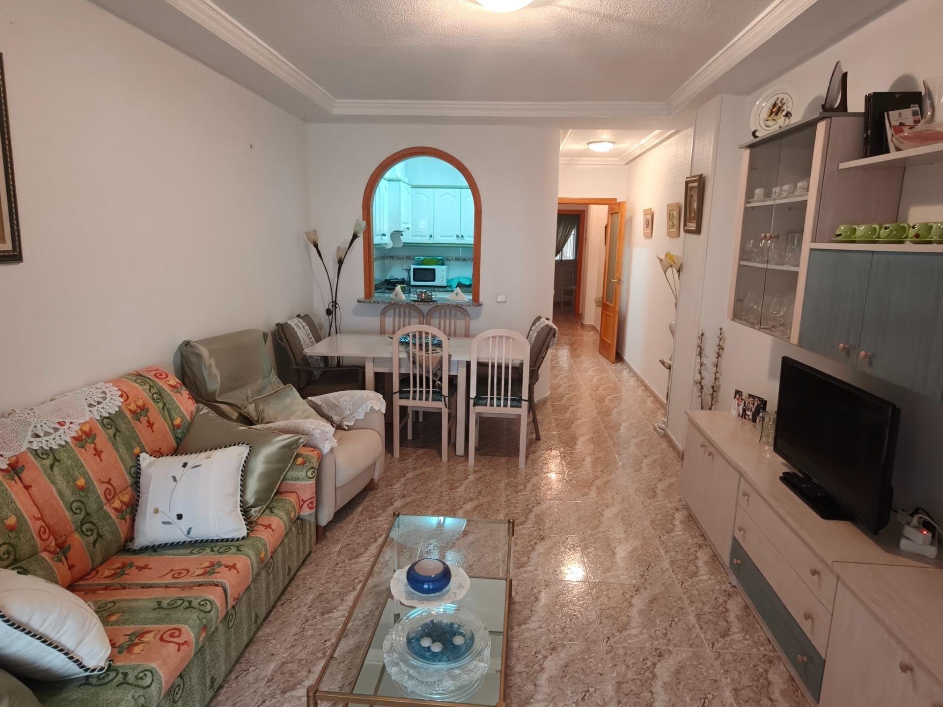 Appartamento a Torrevieja, Alicante, Spagna 2 camere da letto, 74 mq. N° 196976