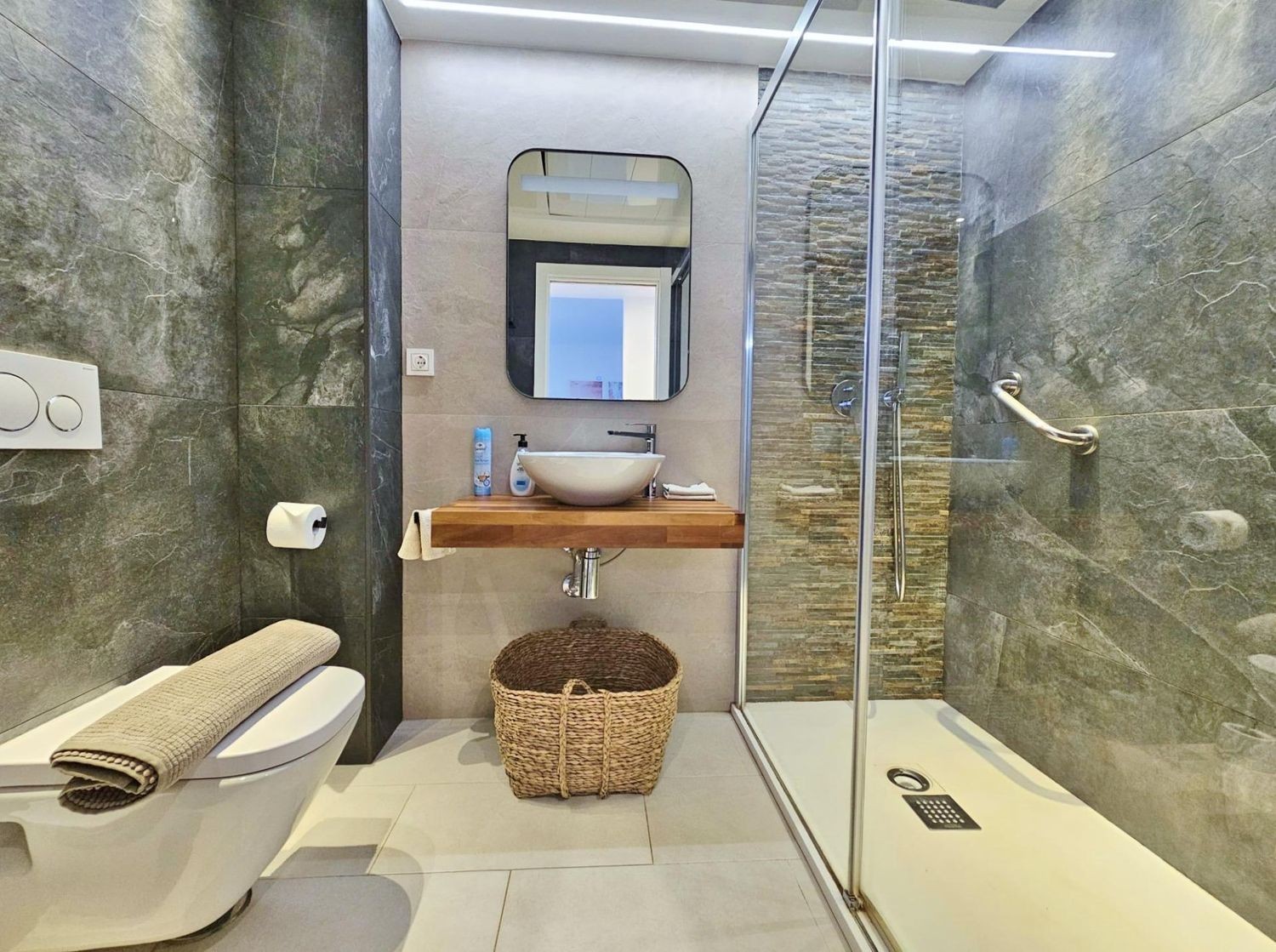 Квартира в Эль Кампельо, Аликанте, Испания 2 спальни, 105м2 №180769