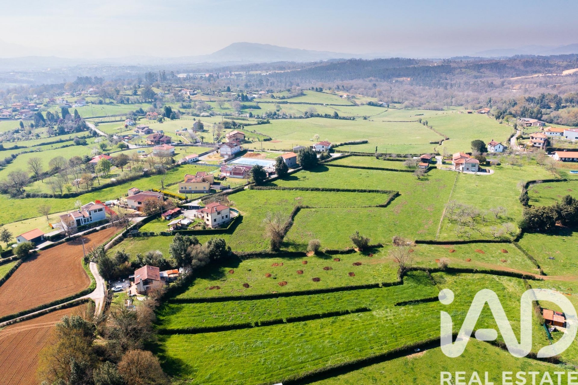 Land plot in Siero, Asturias, Spain 1251.48 sq.m. No. 185005
