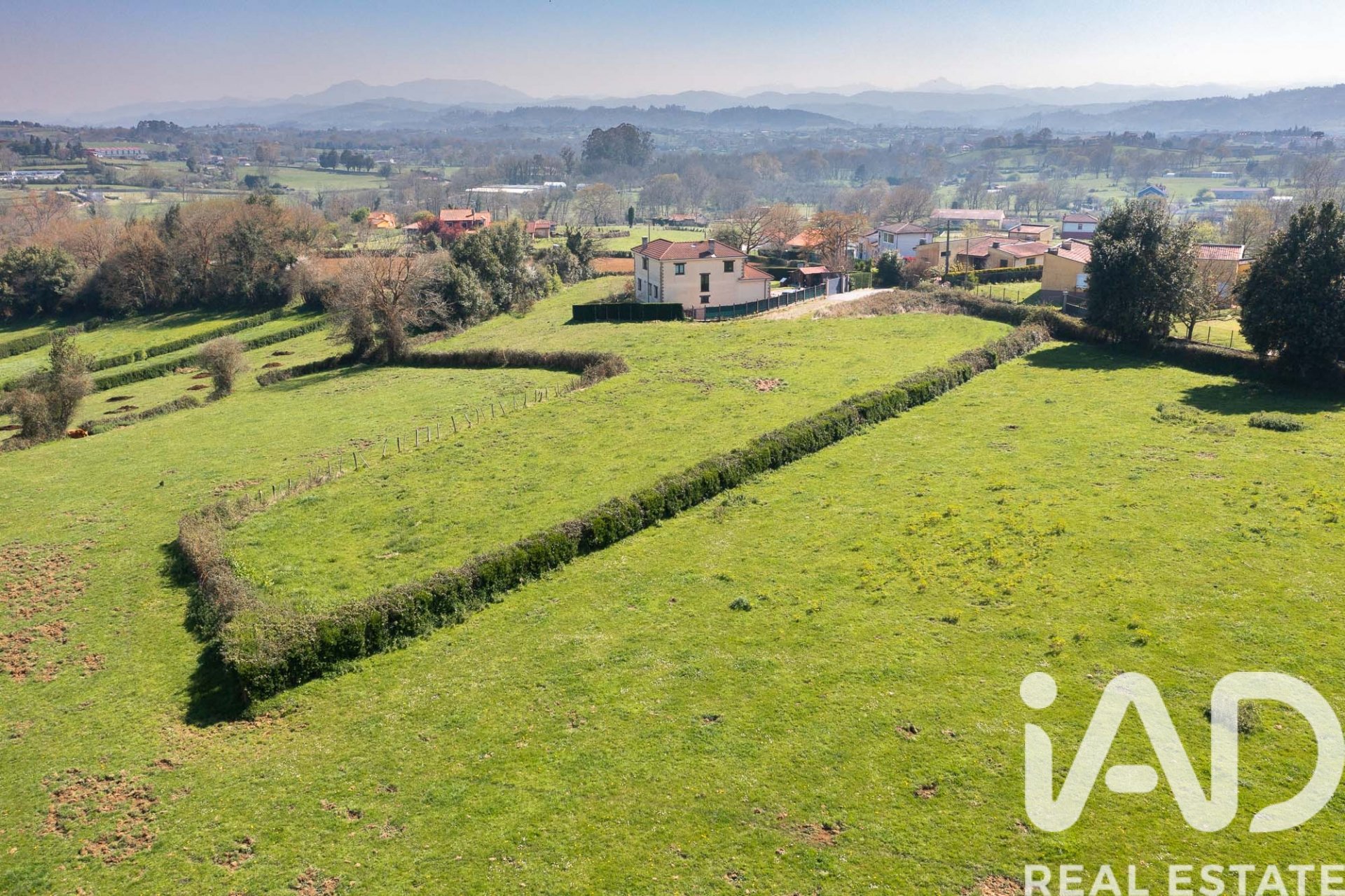 Land plot in Siero, Asturias, Spain 1251.8 sq.m. No. 185006