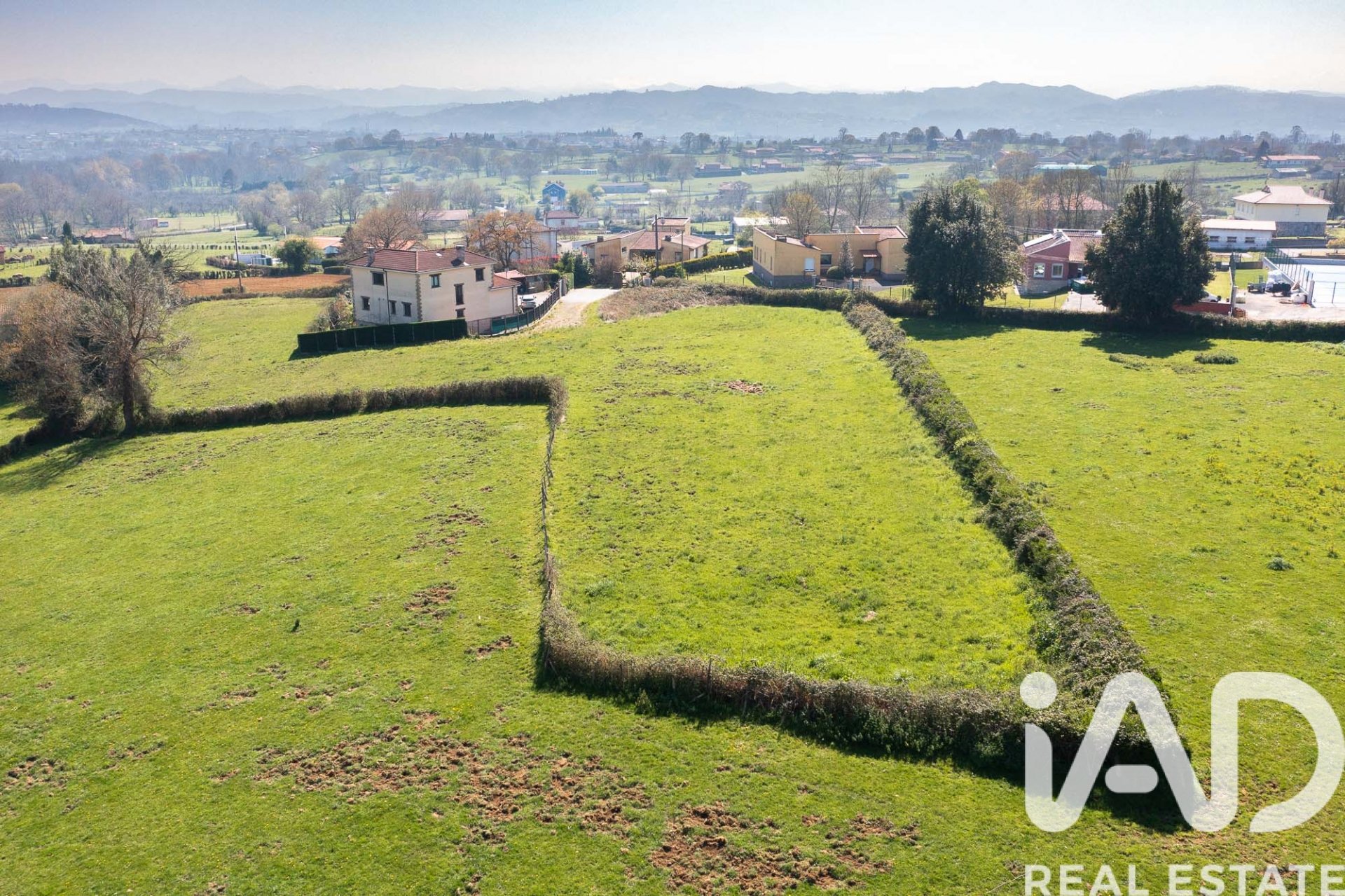 Land plot in Siero, Asturias, Spain 1251.8 sq.m. No. 185006