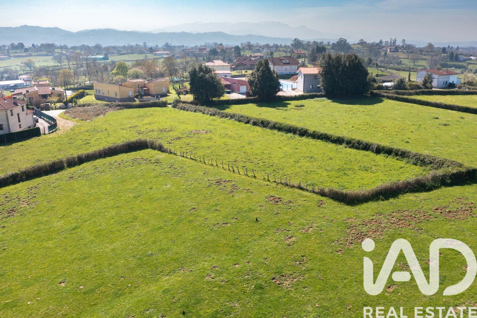 Land plot in Siero, Asturias, Spain 1251.8 sq.m. No. 185006