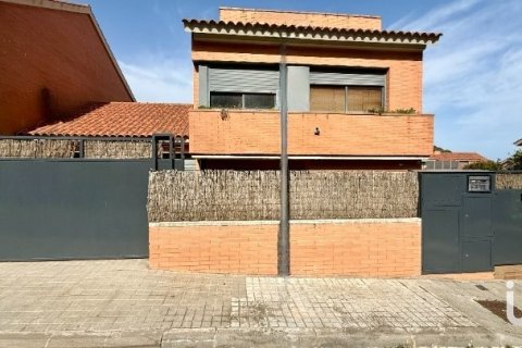 Dom w Sant Andreu de Llavaneres, Barcelona, Hiszpania 4 sypialnie, 200 mkw. nr 153554