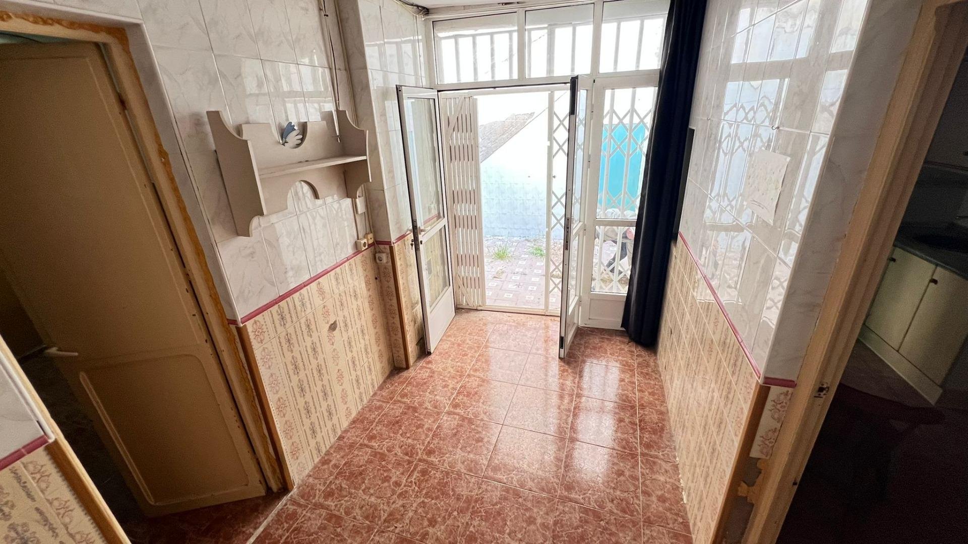Appartamento a Torrevieja, Alicante, Spagna 4 camere da letto, 120 mq. N° 155683