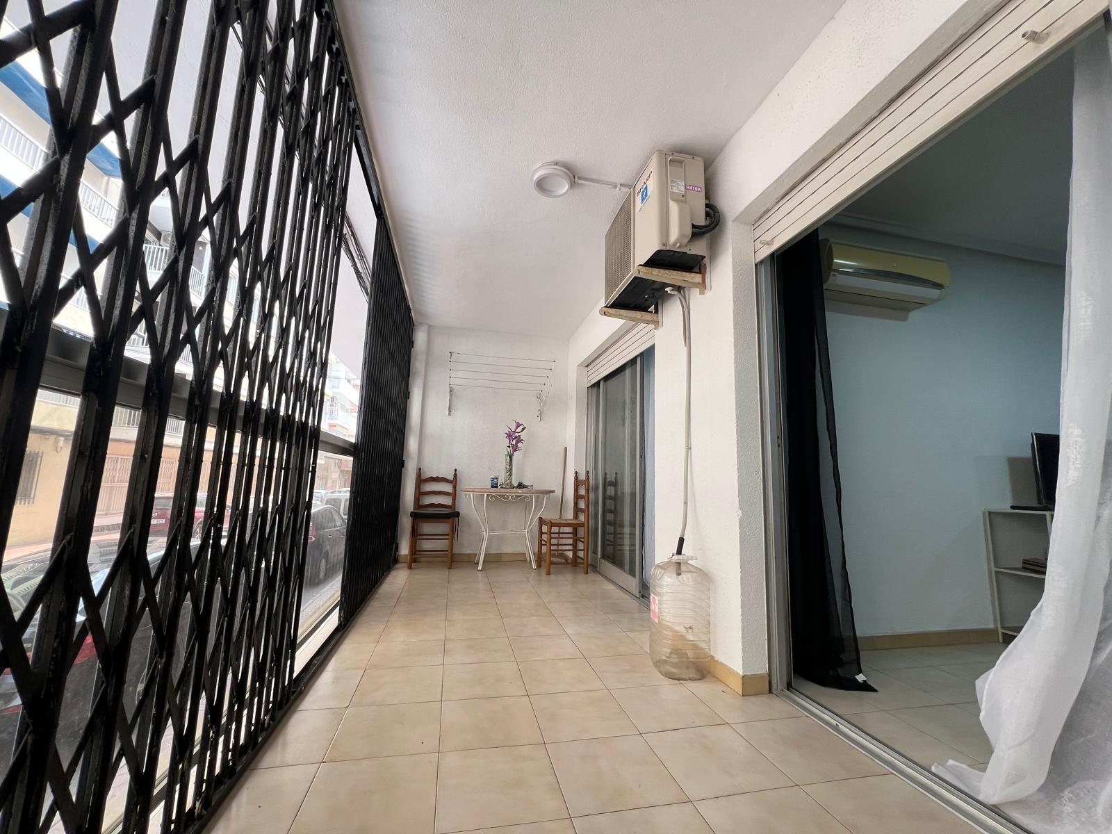 Appartamento a Torrevieja, Alicante, Spagna 3 camere da letto, 110 mq. N° 155686