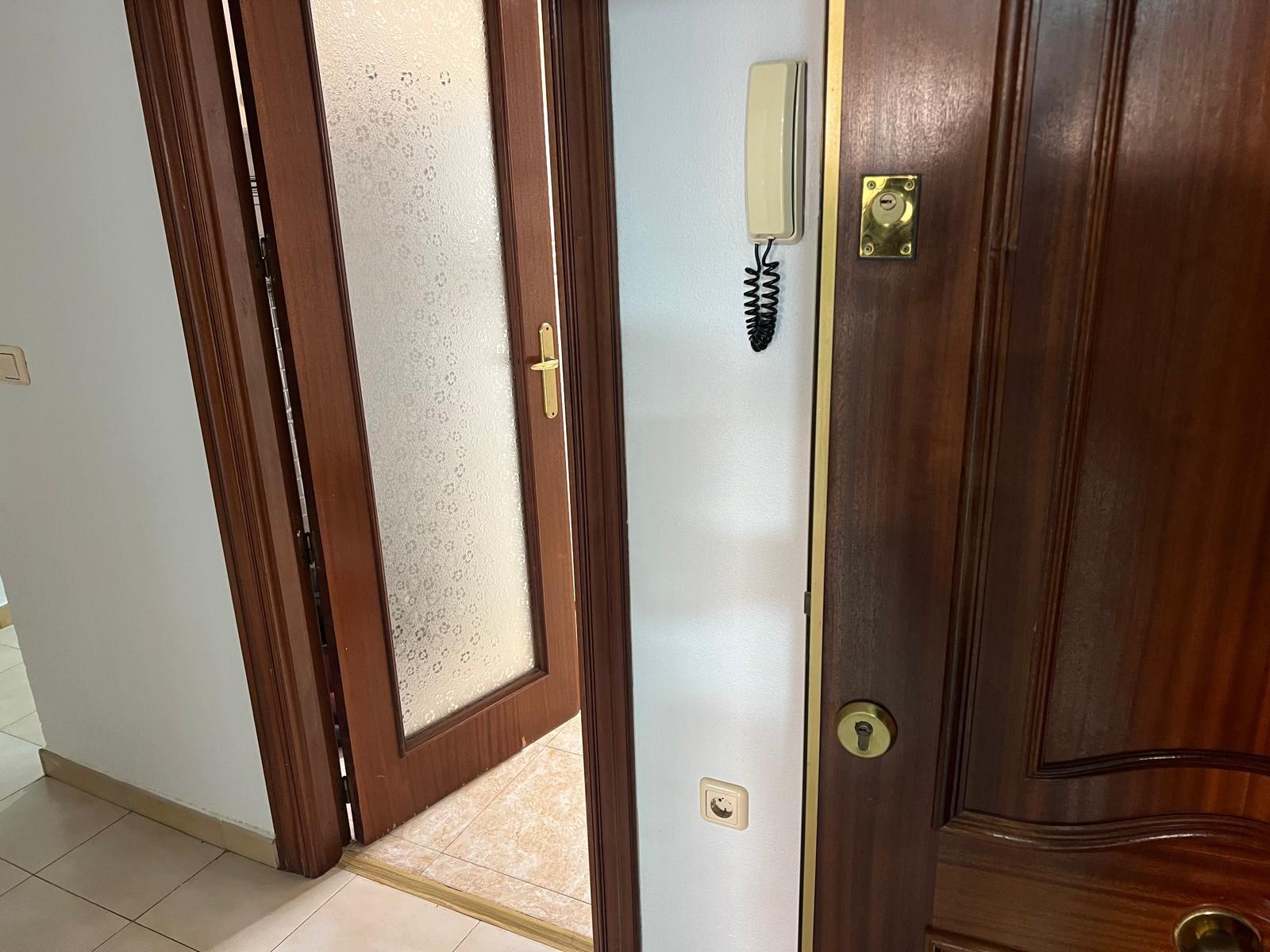 Appartamento a Torrevieja, Alicante, Spagna 3 camere da letto, 110 mq. N° 155686