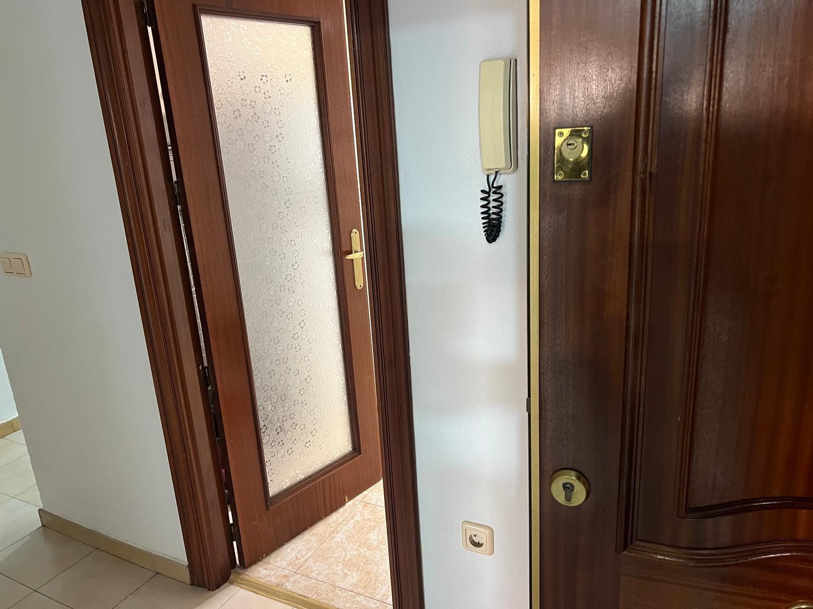 Appartamento a Torrevieja, Alicante, Spagna 3 camere da letto, 110 mq. N° 155686