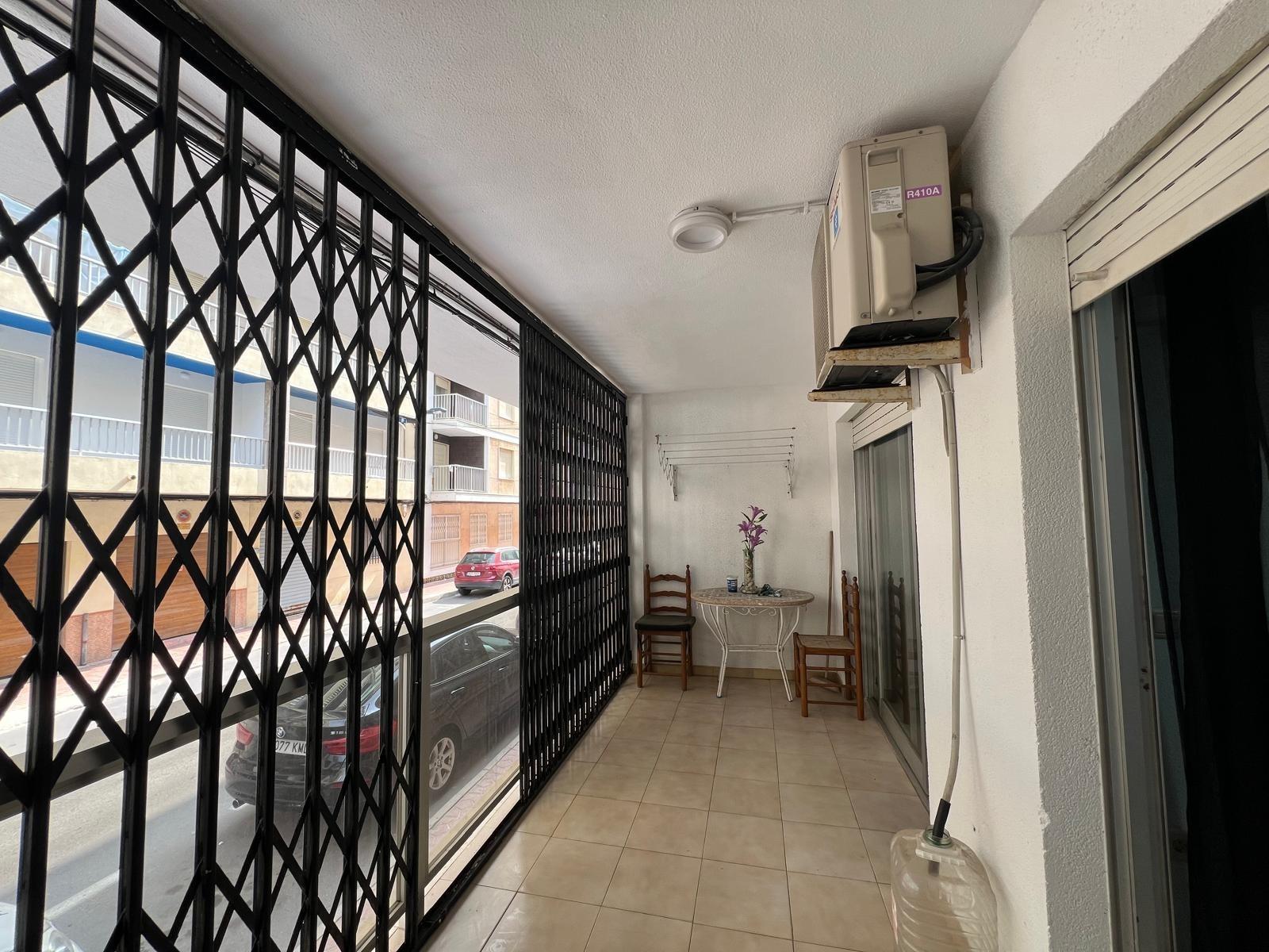 Appartamento a Torrevieja, Alicante, Spagna 3 camere da letto, 110 mq. N° 155686
