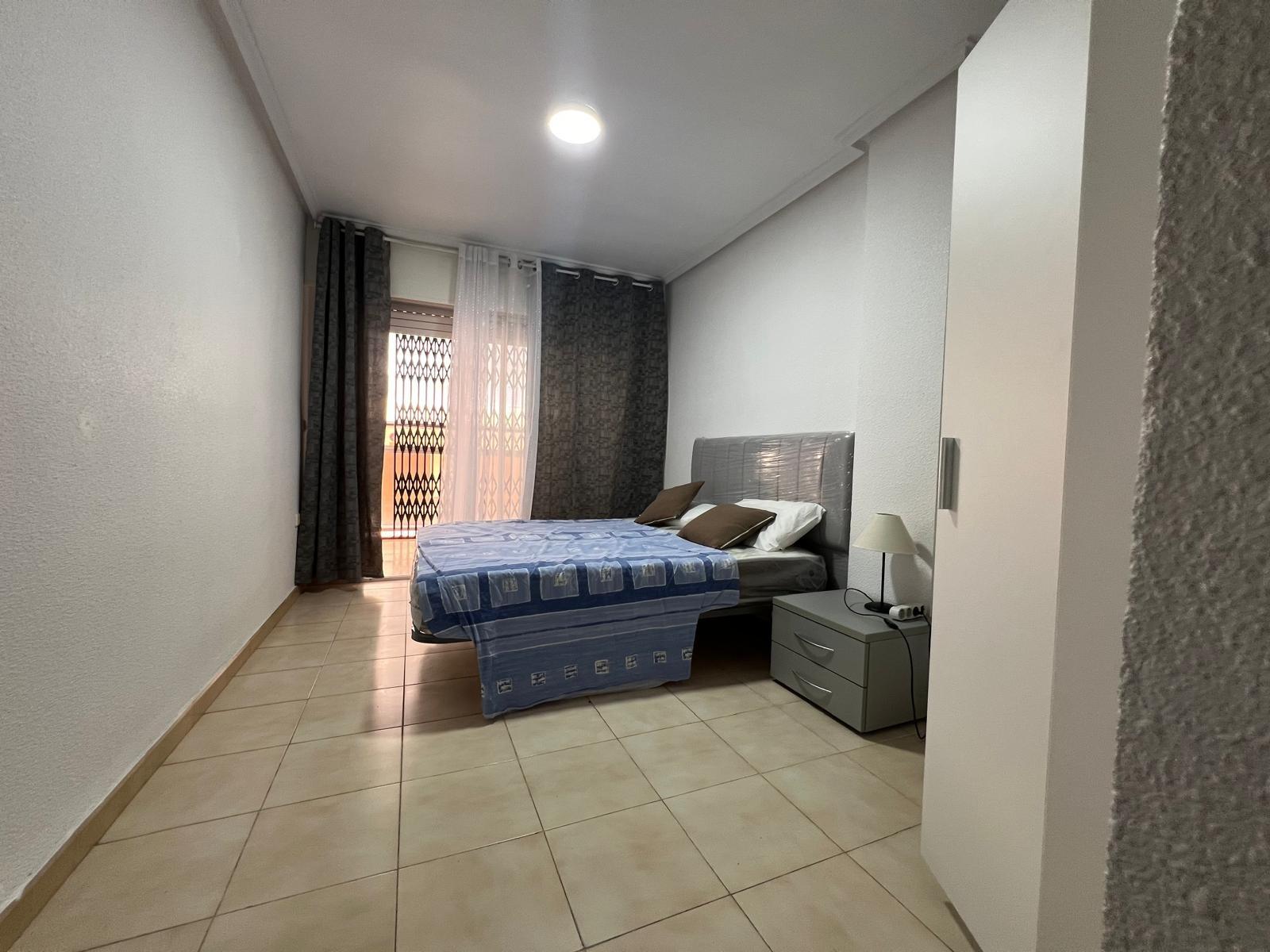 Appartamento a Torrevieja, Alicante, Spagna 3 camere da letto, 110 mq. N° 155686