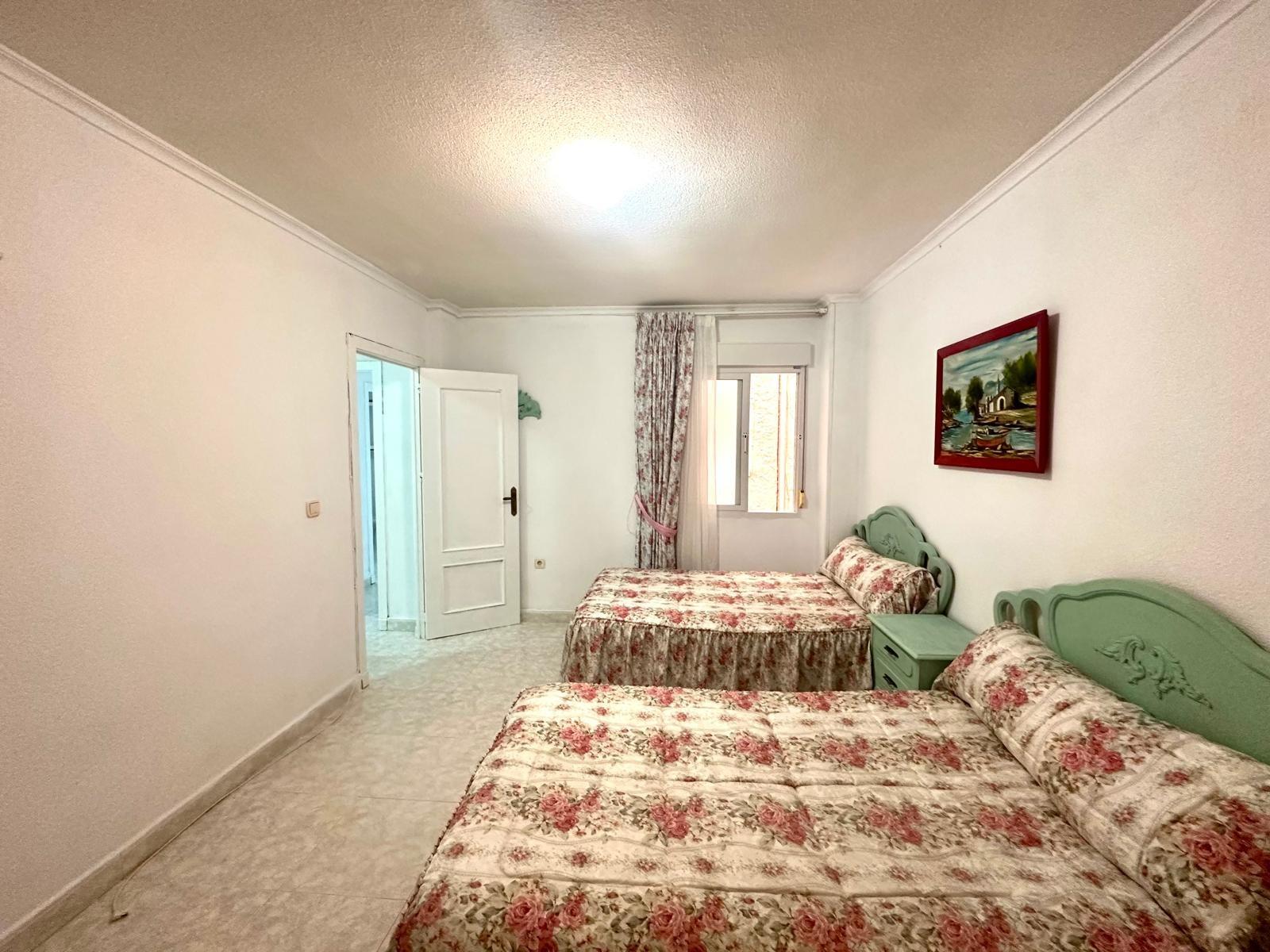 Huoneisto Torrevieja, Alicante, Espanja 3 makuuhuonetta, 120 m2 No. 155687