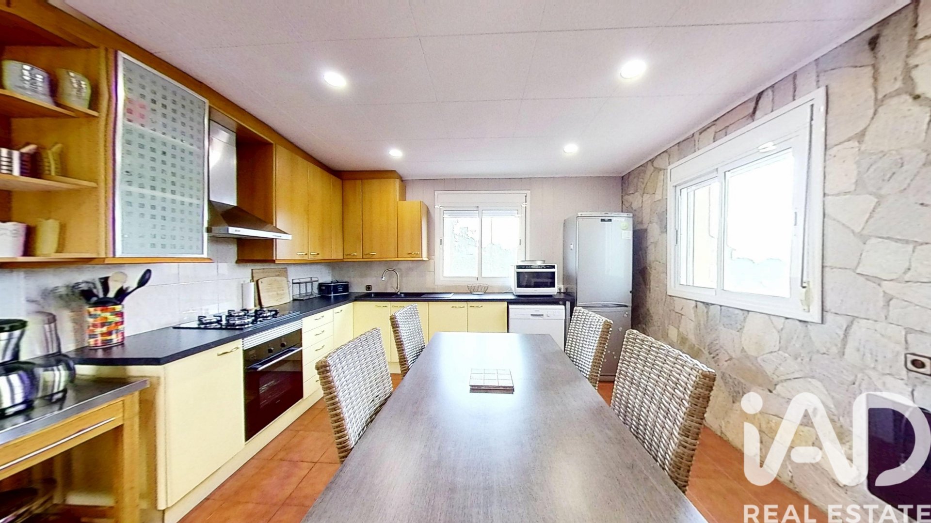 Дом в Ла-Бисбаль-дель-Пенедес, Таррагона, Испания 4 спальни, 160м2 №172296
