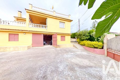 Hus i La Bisbal Del Penedes, Tarragona, Spanien 4 sovrum, 160 kvm. Nr. 172296