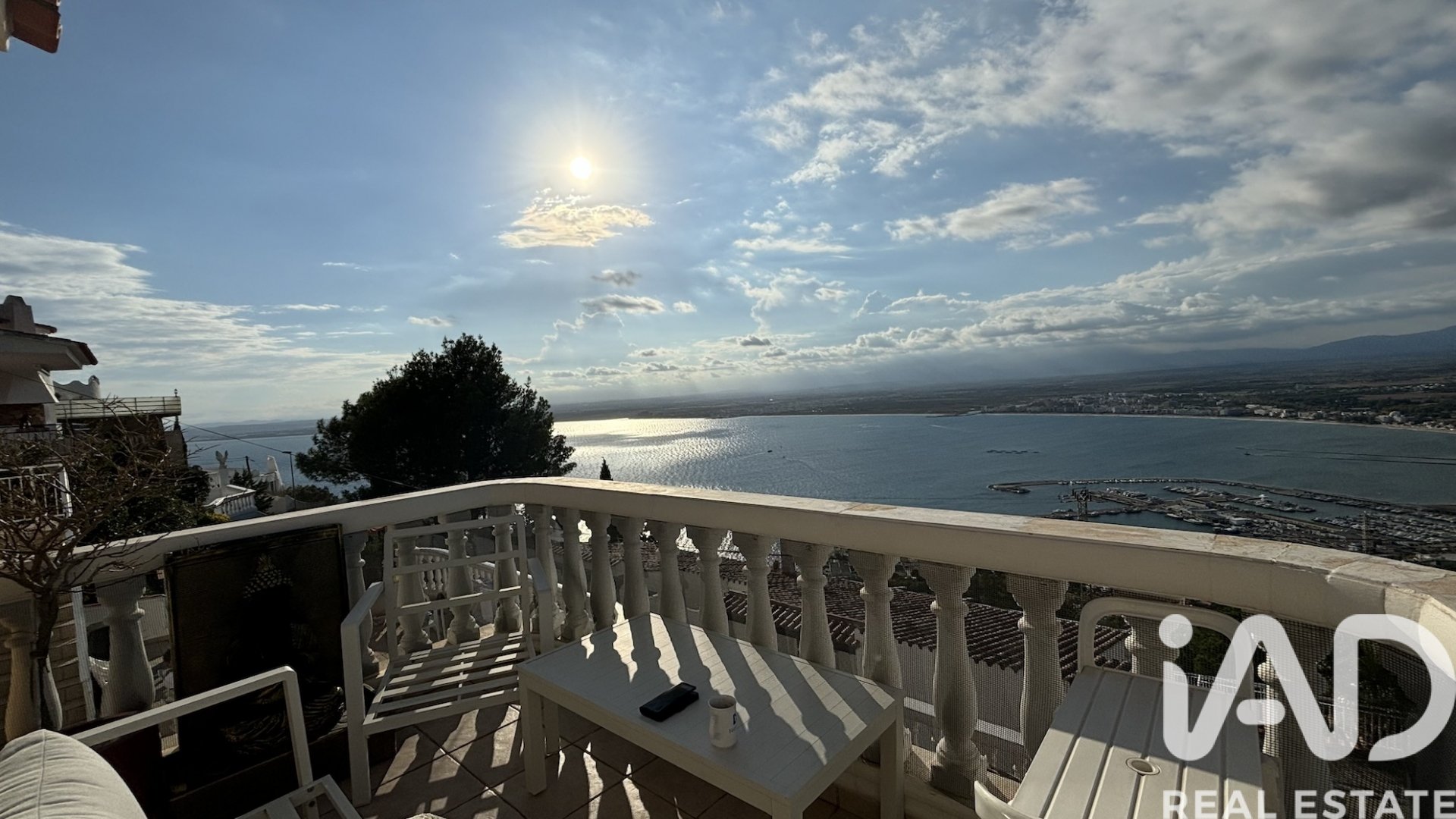 Hus i Roses, Girona, Spanien 3 sovrum, 180 kvm. Nr. 172298