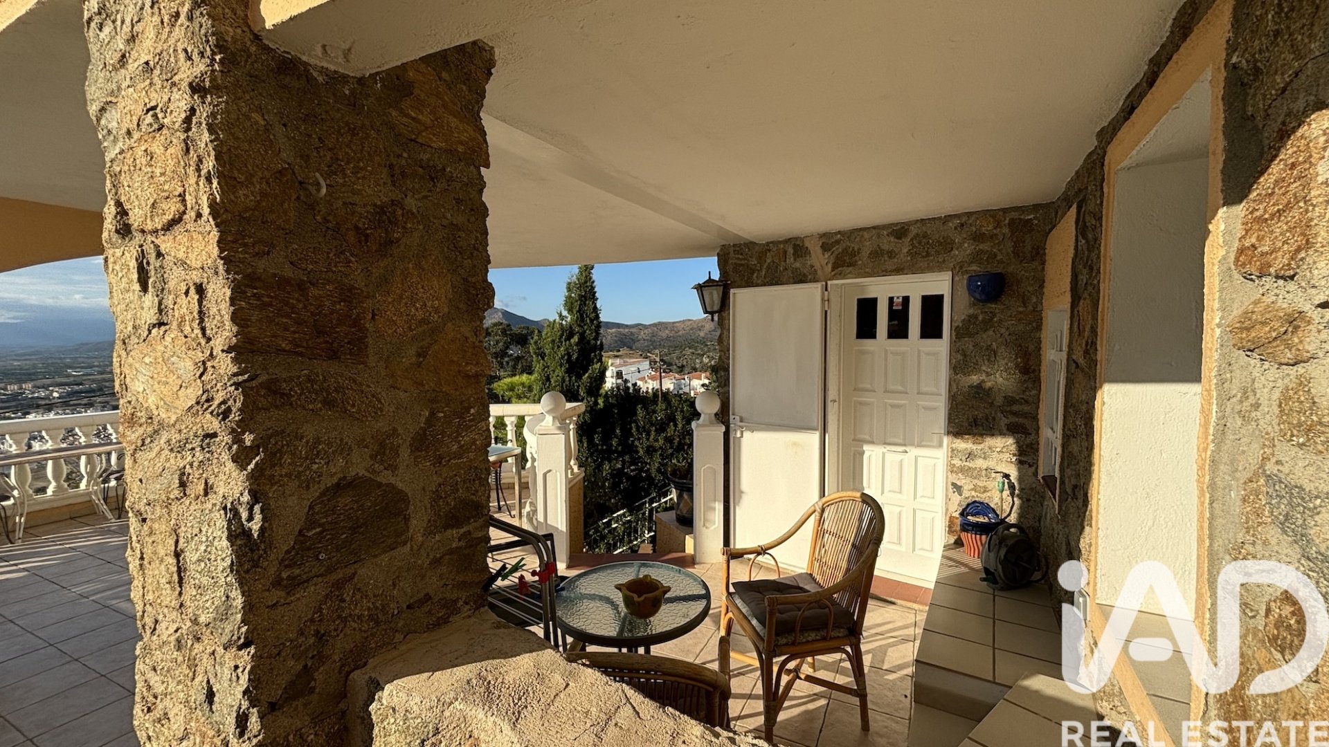 Hus i Roses, Girona, Spanien 3 sovrum, 180 kvm. Nr. 172298