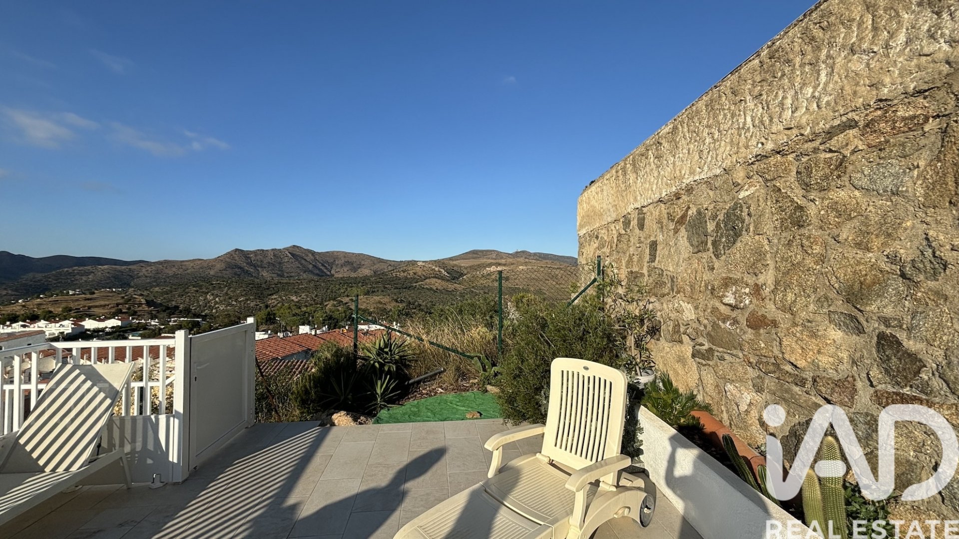 Hus i Roses, Girona, Spanien 3 sovrum, 180 kvm. Nr. 172298