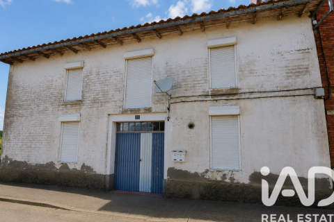Villa à Leon, Espagne 2 chambres, 333 m2 No. 184756