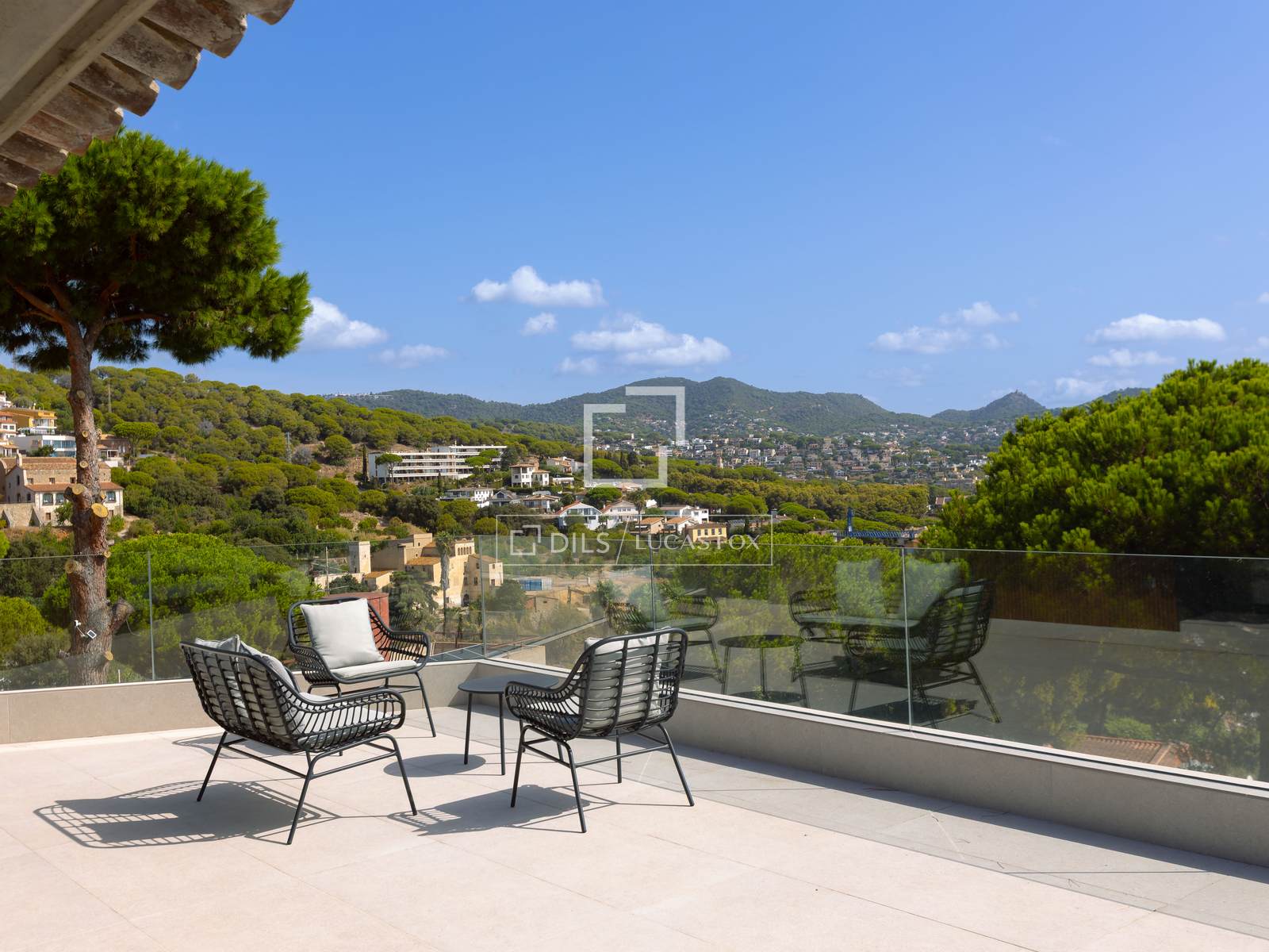 Villa in Premia De Dalt, Barcelona, Spain 5 bedrooms, 525 sq.m. No. 195599