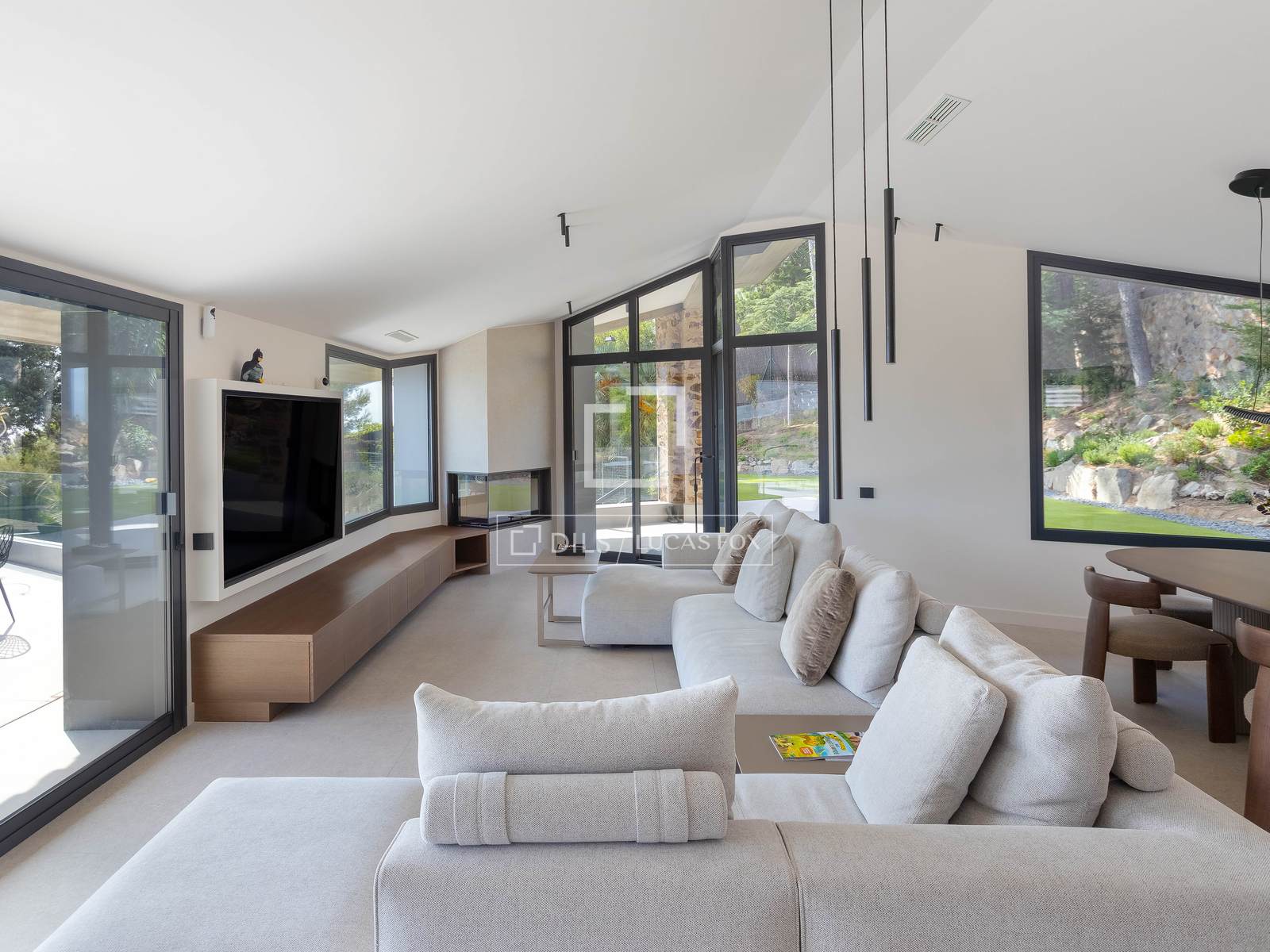 Villa in Premia De Dalt, Barcelona, Spain 5 bedrooms, 525 sq.m. No. 195599