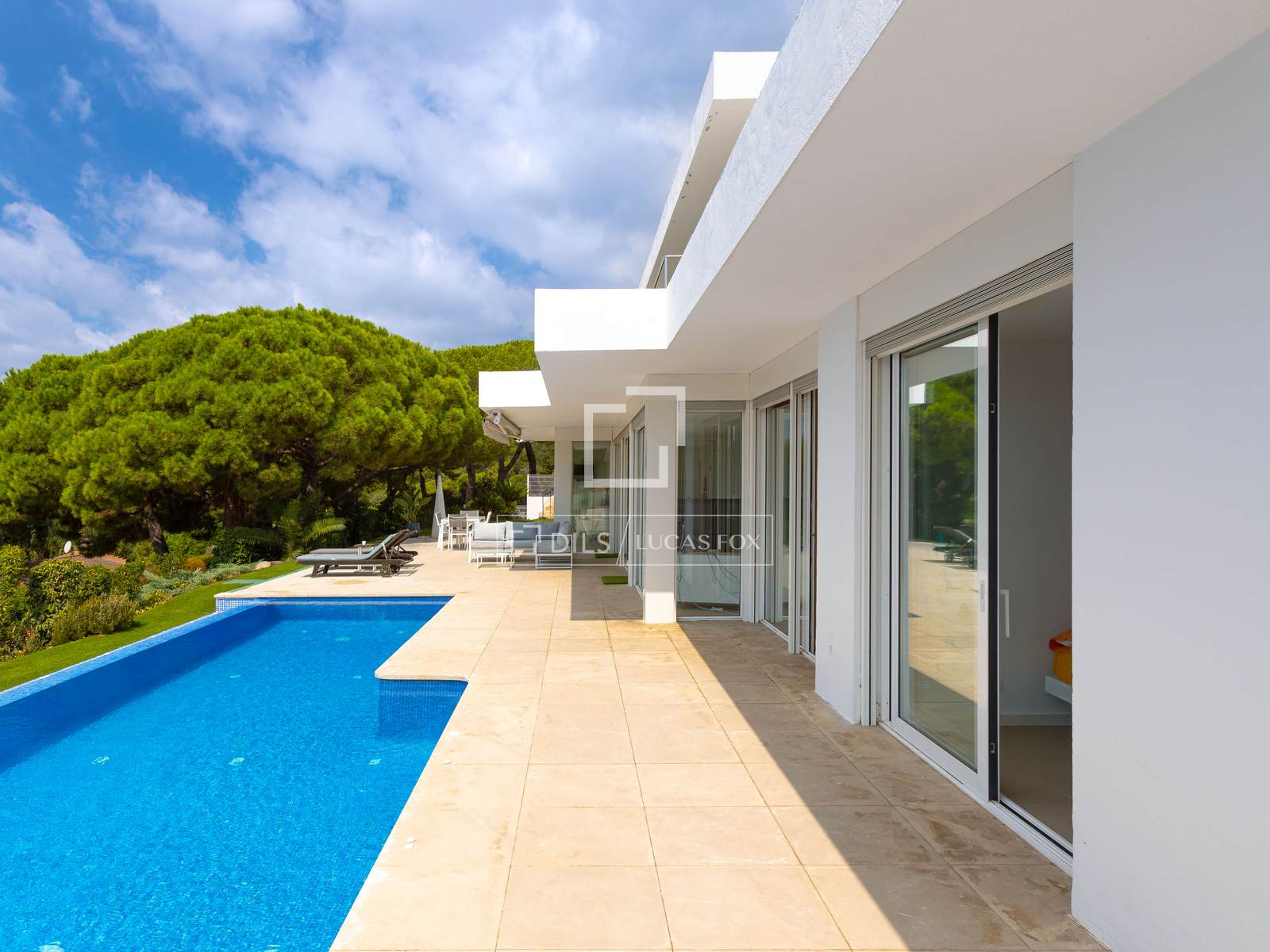 Villa in Sant Andreu de Llavaneres, Barcelona, Spain 5 bedrooms, 617 sq.m. No. 195601