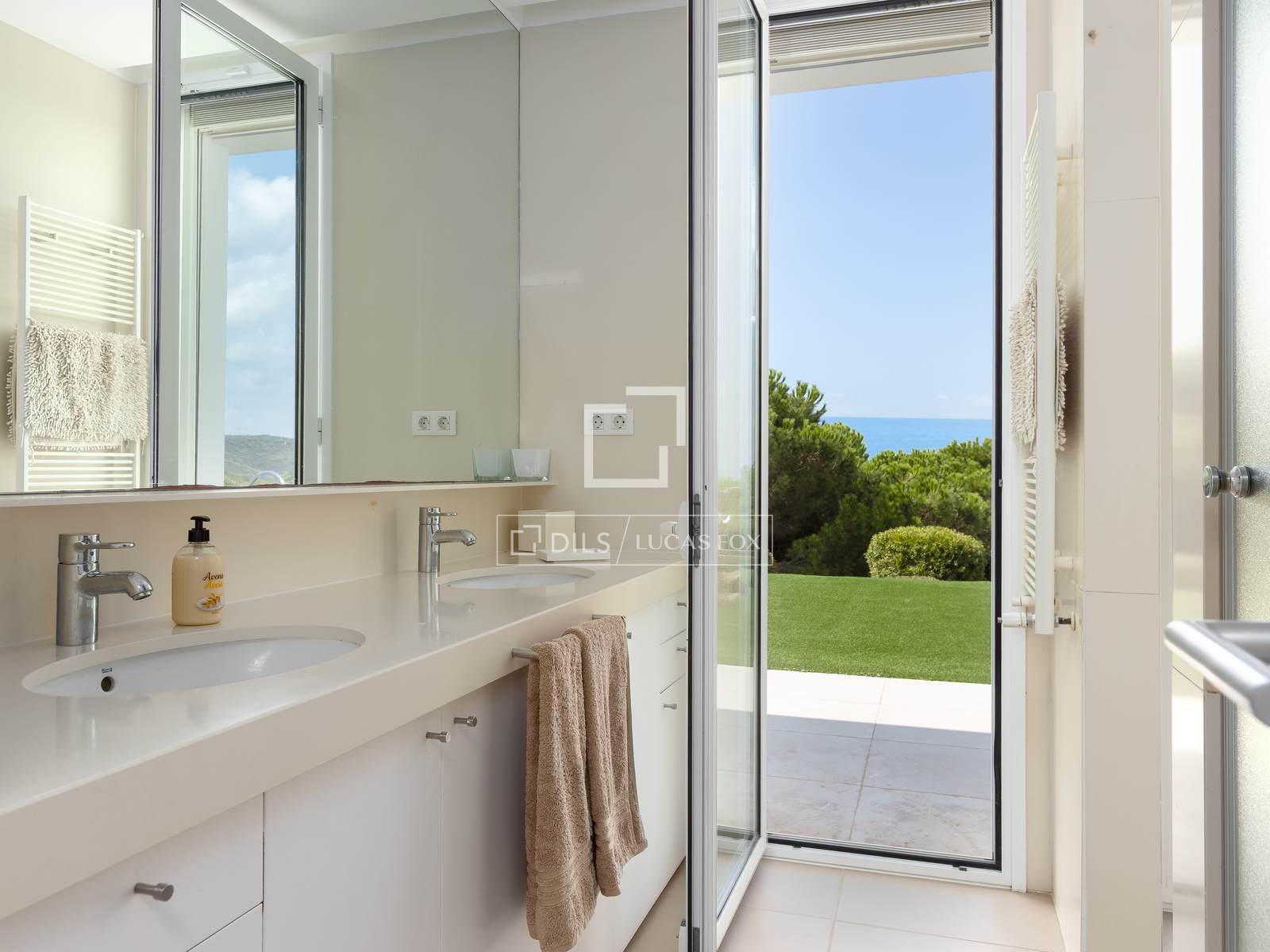 Villa in Sant Andreu de Llavaneres, Barcelona, Spain 5 bedrooms, 617 sq.m. No. 195601
