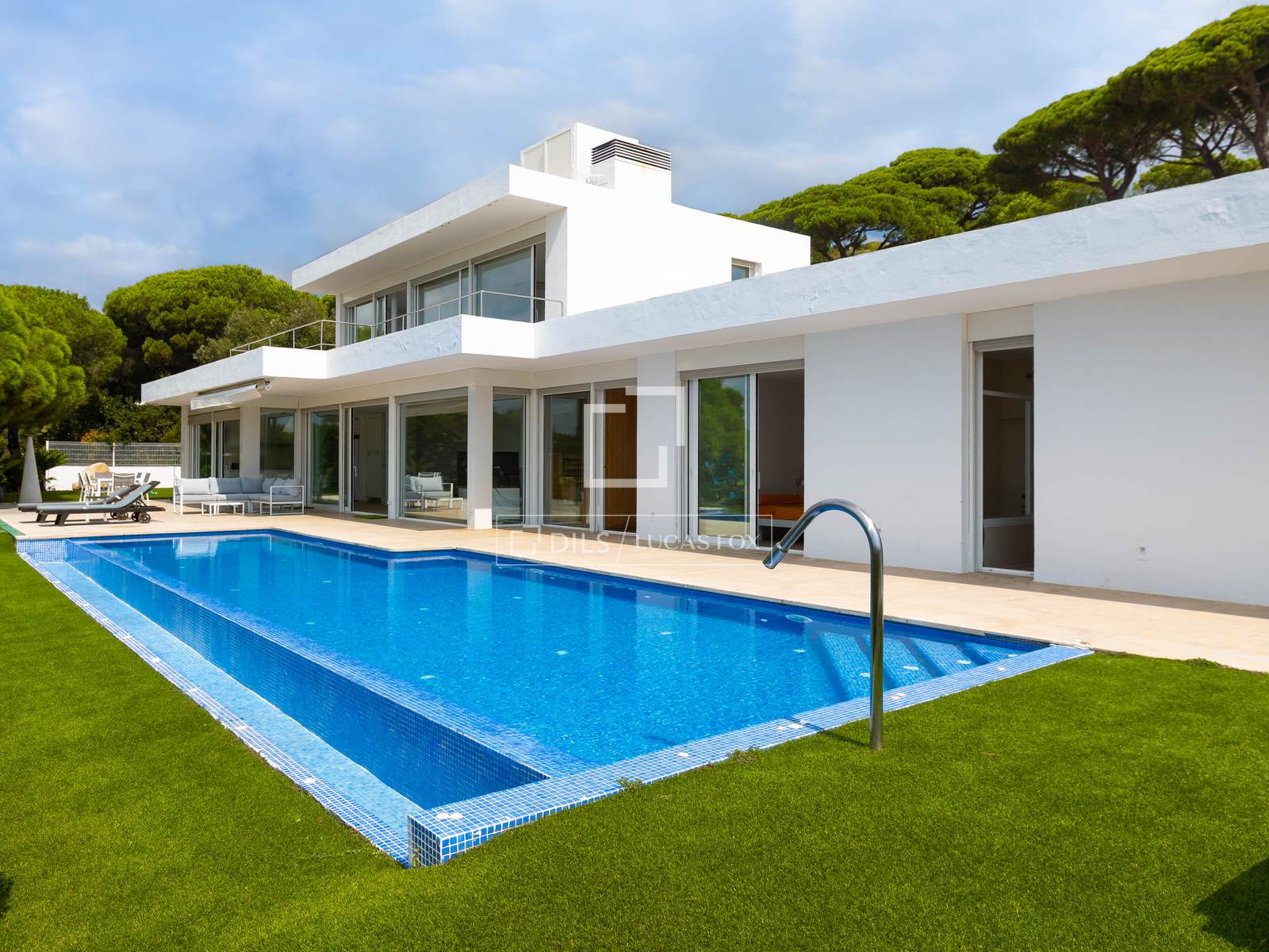 Villa in Sant Andreu de Llavaneres, Barcelona, Spain 5 bedrooms, 617 sq.m. No. 195601